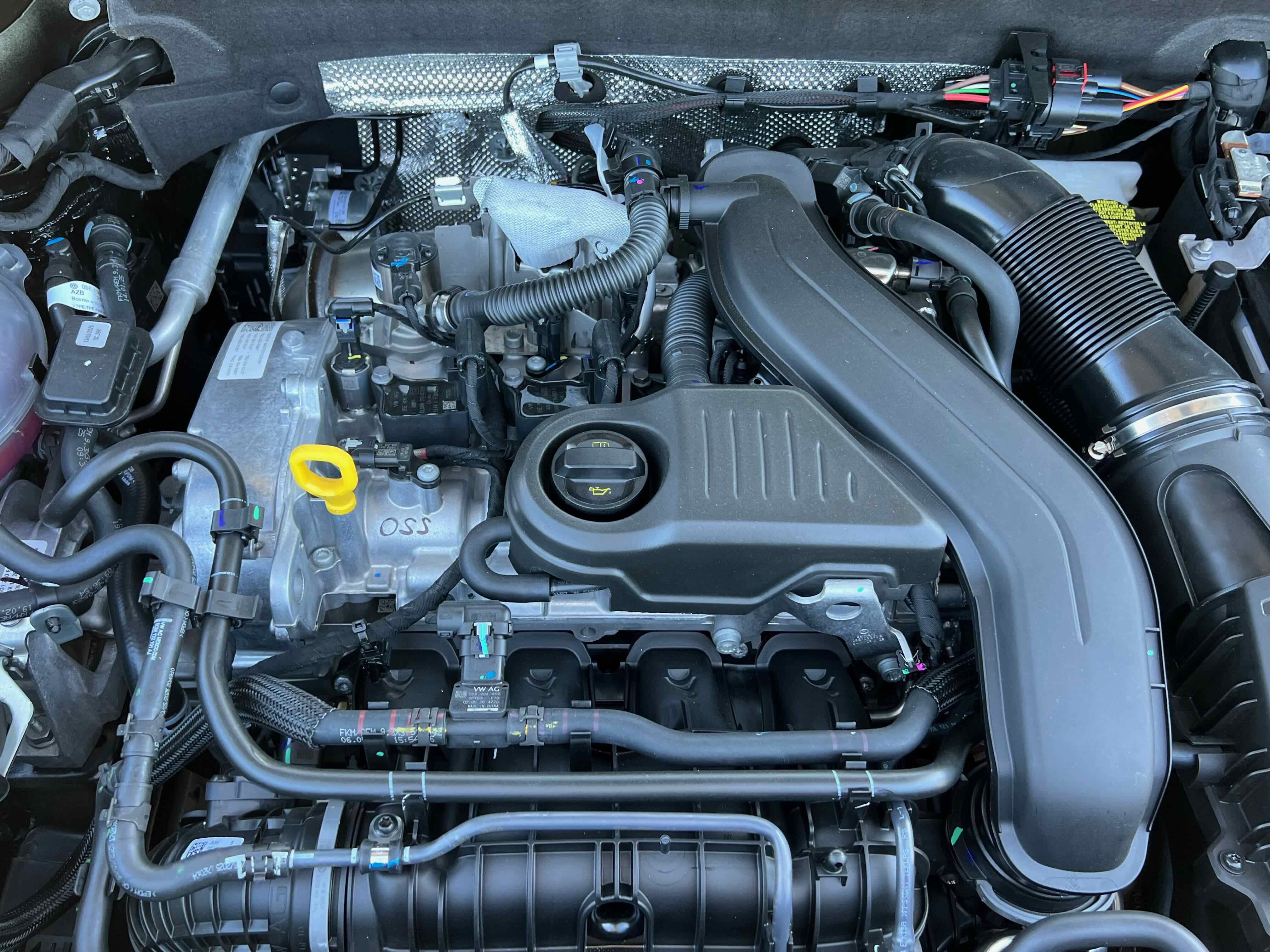 2025 Volkswagen Taos SE