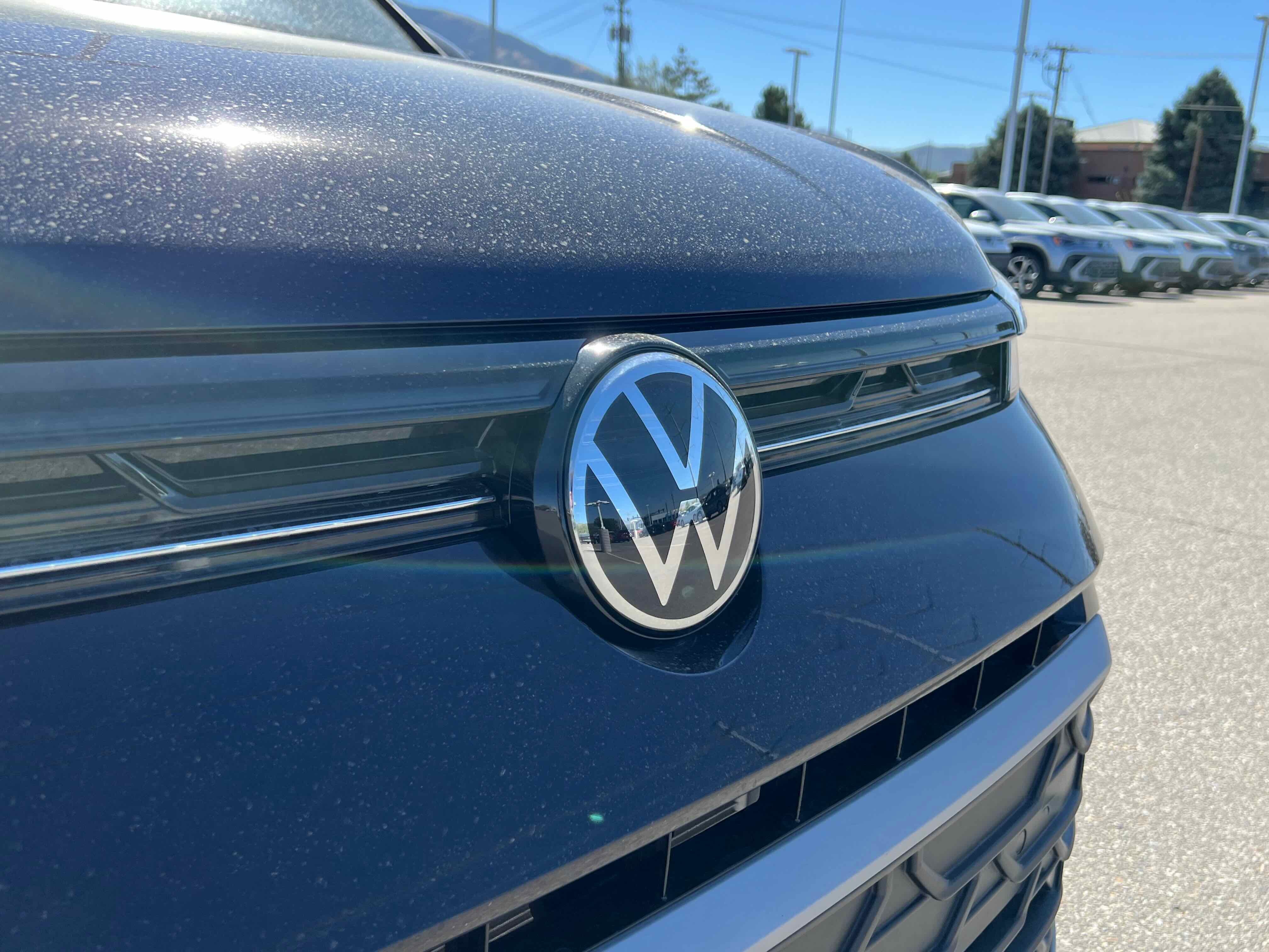 2025 Volkswagen Taos SE