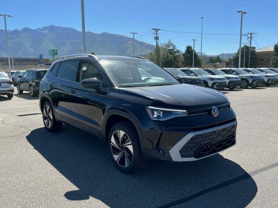 2025 Volkswagen Taos SE