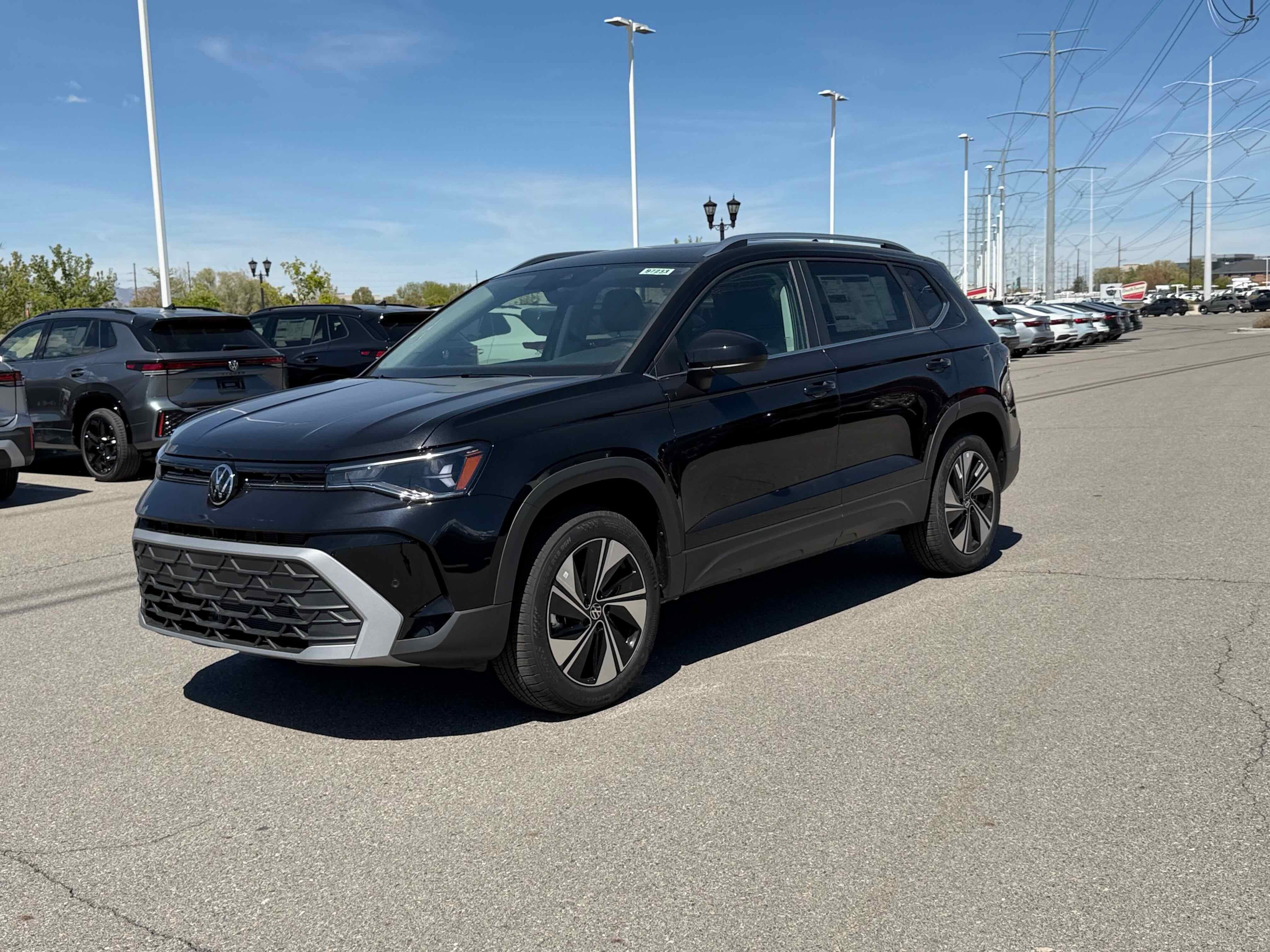 2026 Volkswagen Taos SE