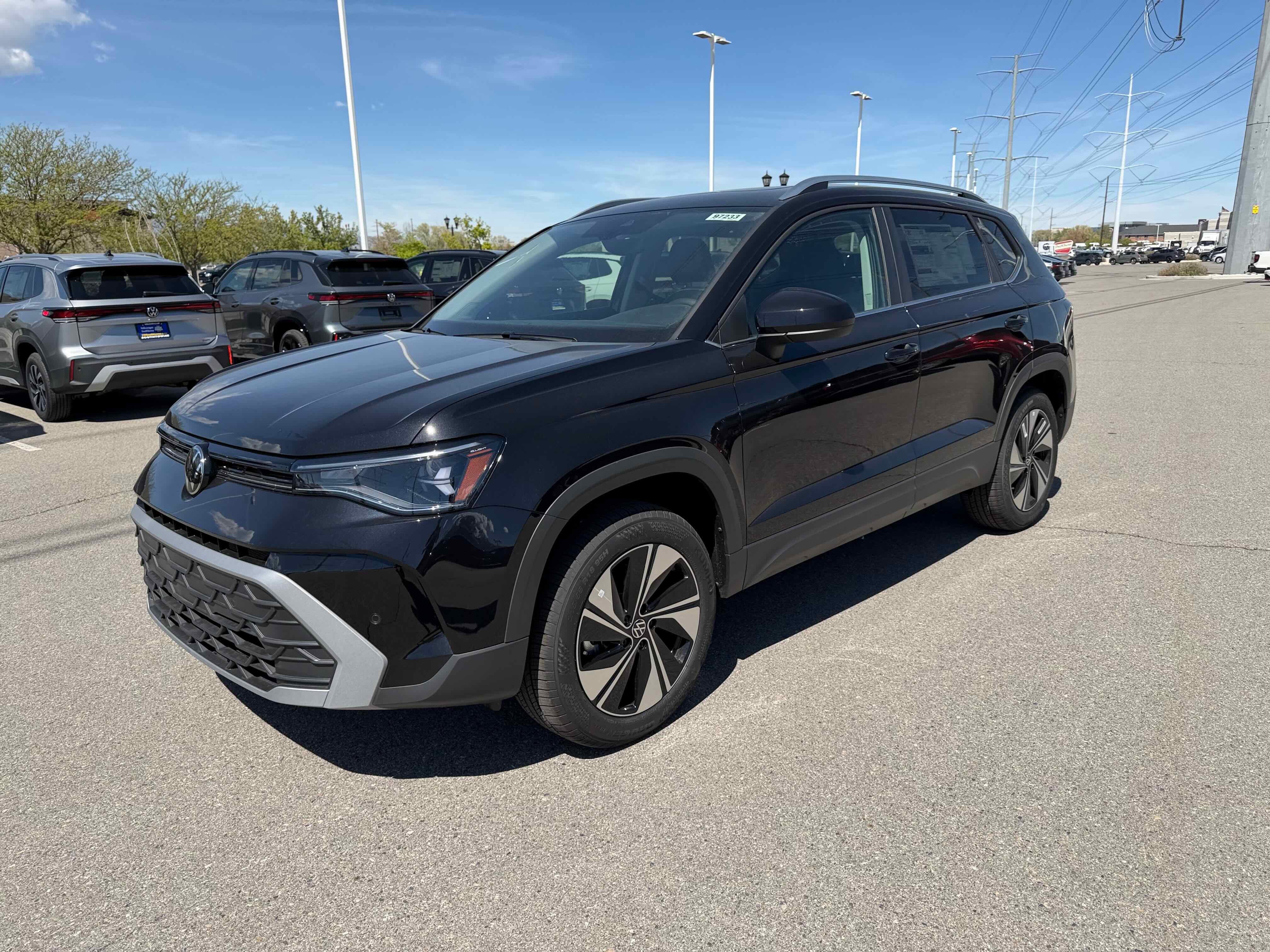 2026 Volkswagen Taos SE