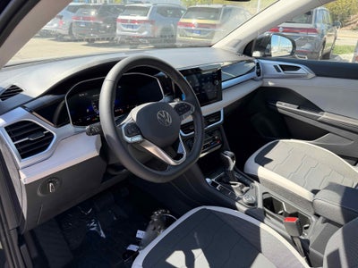 2026 Volkswagen Taos SE