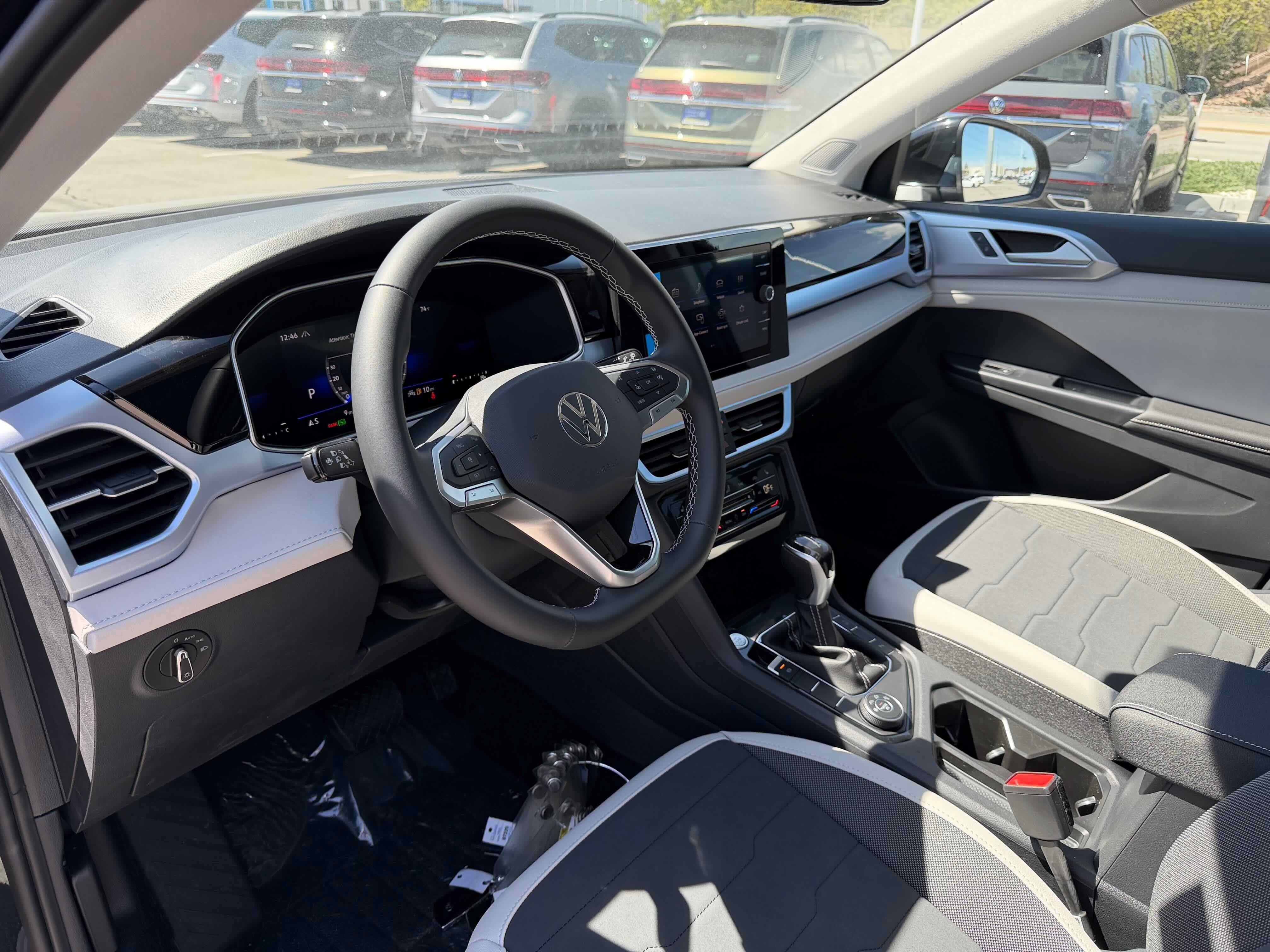 2026 Volkswagen Taos SE