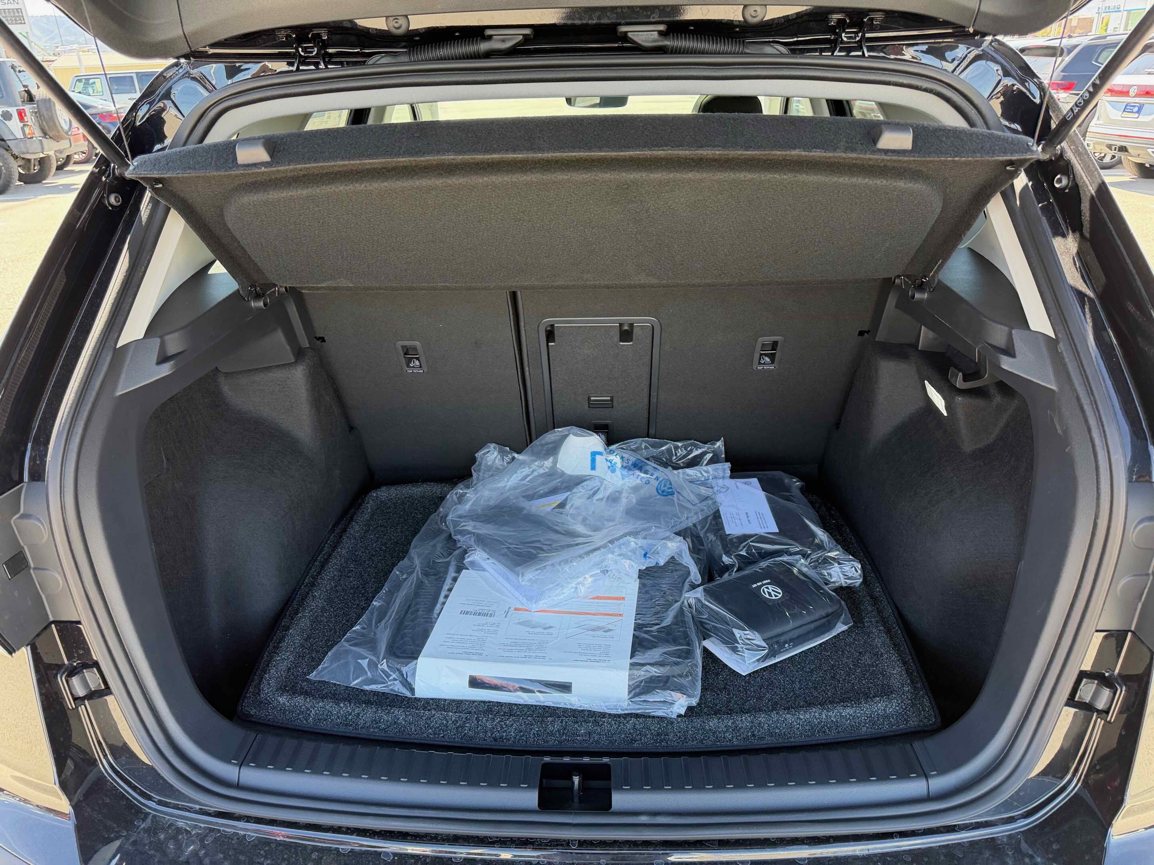 2026 Volkswagen Taos SE