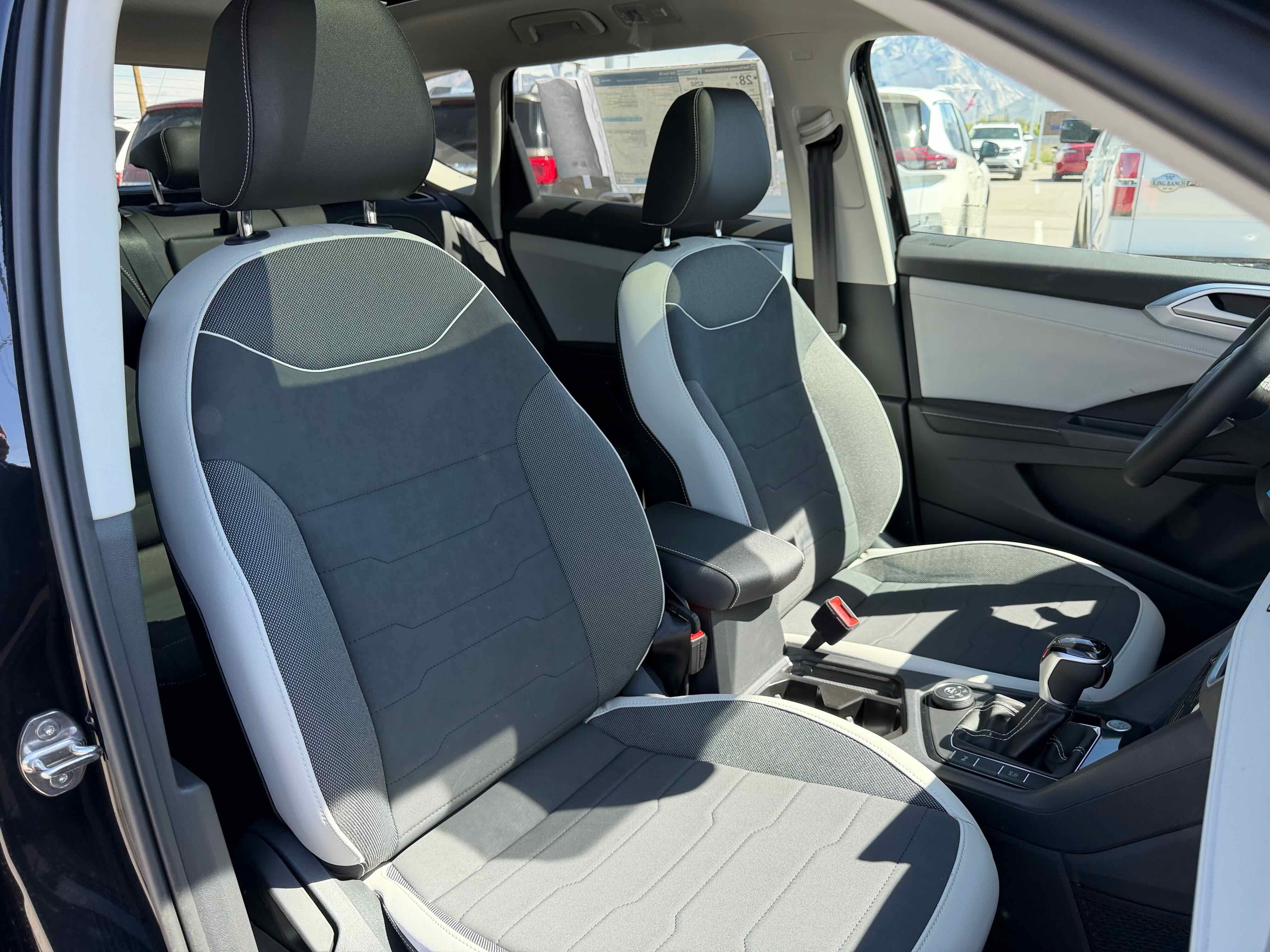 2026 Volkswagen Taos SE