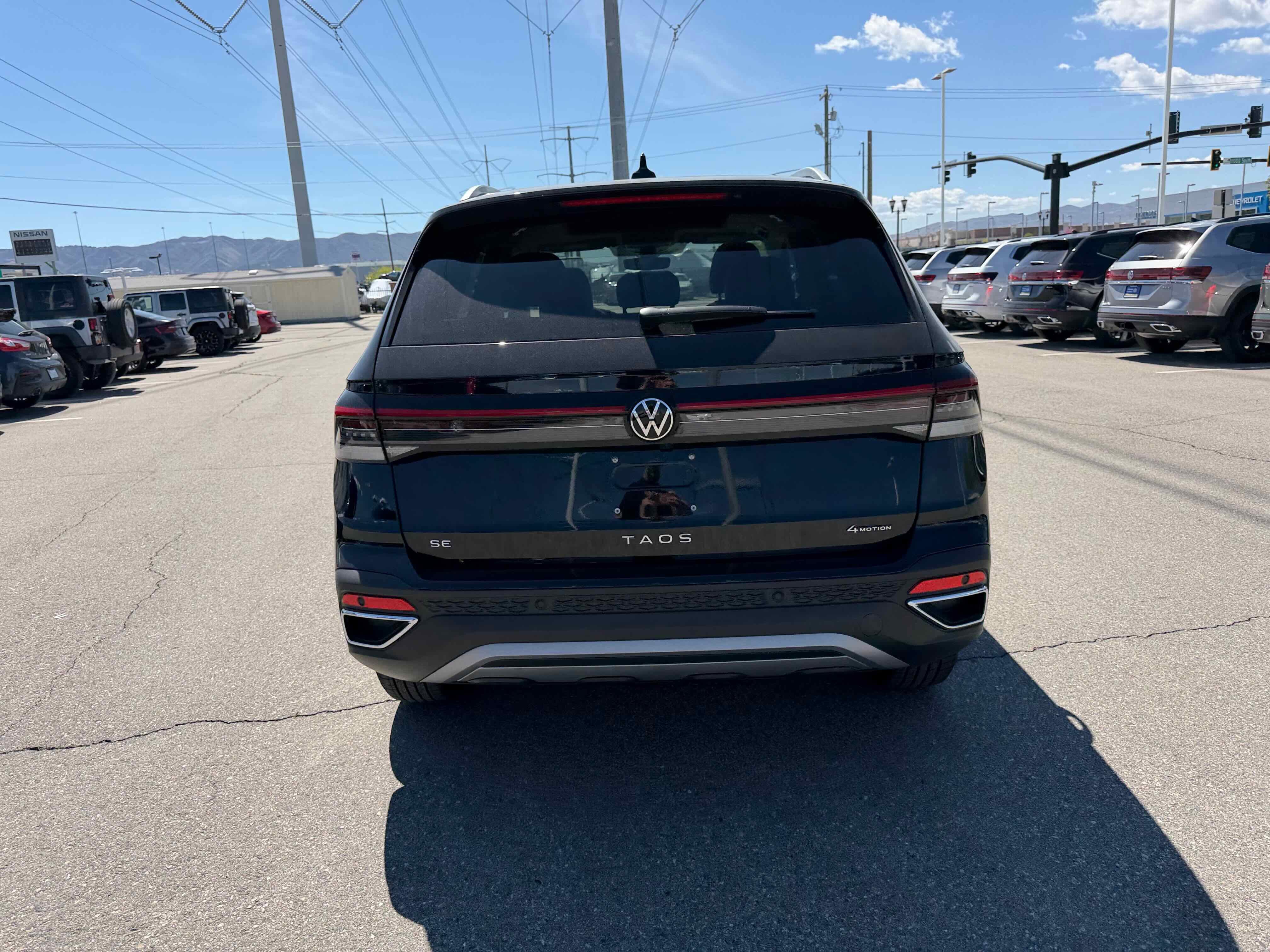 2026 Volkswagen Taos SE