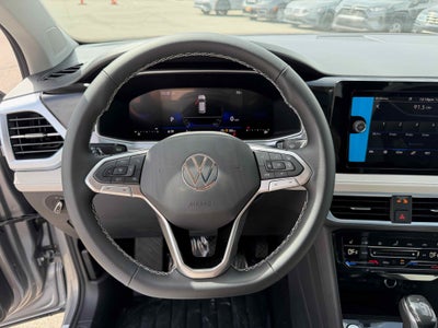 2026 Volkswagen Taos SE