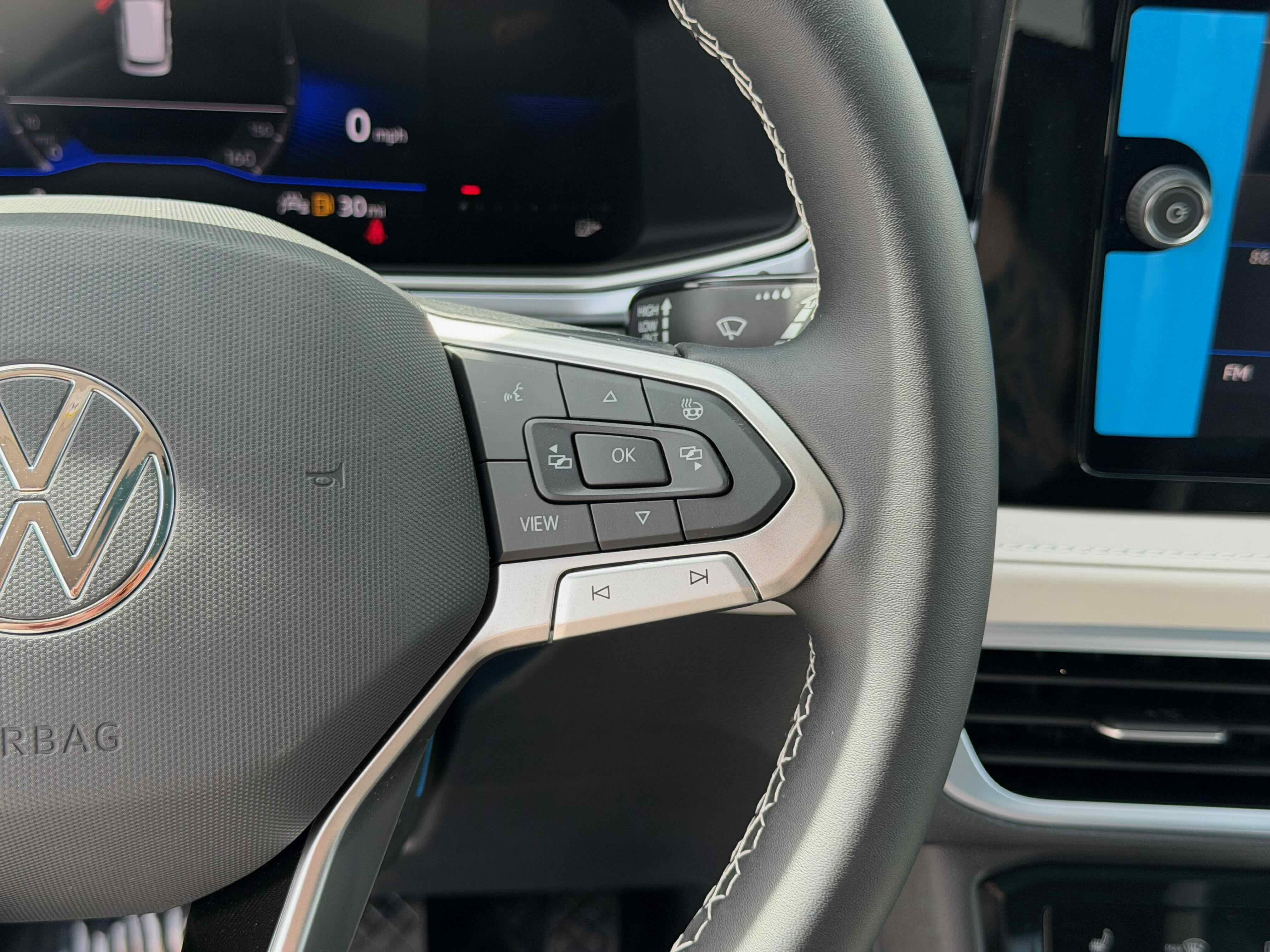 2026 Volkswagen Taos SE