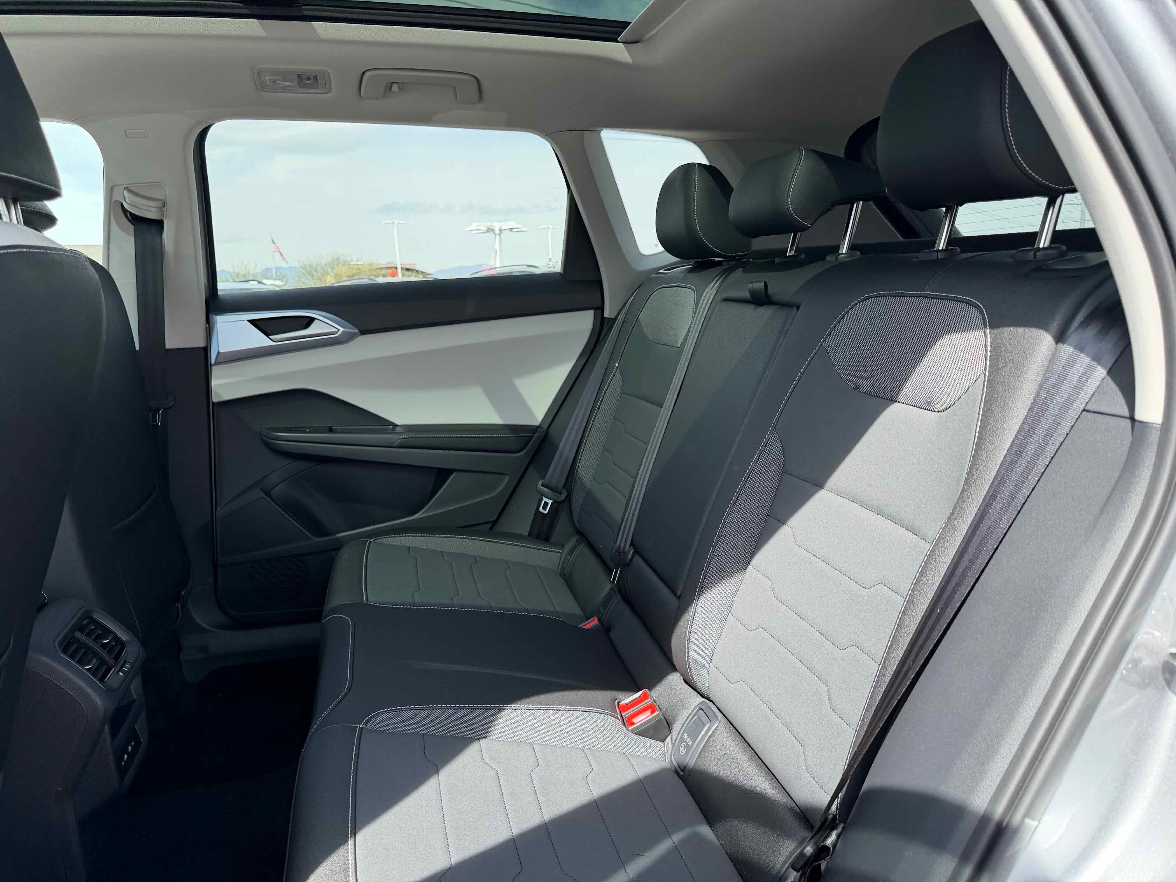 2026 Volkswagen Taos SE