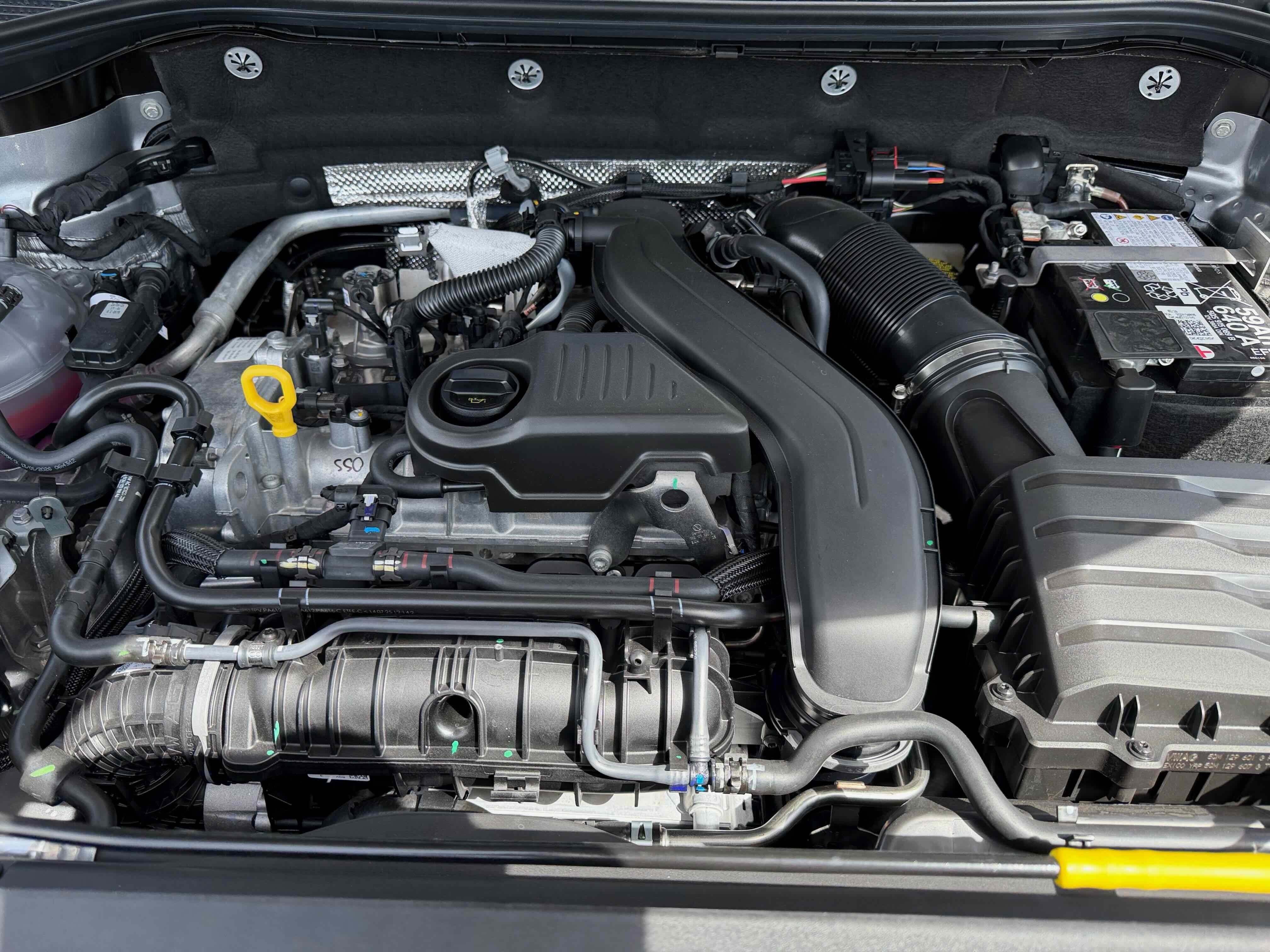 2026 Volkswagen Taos SE