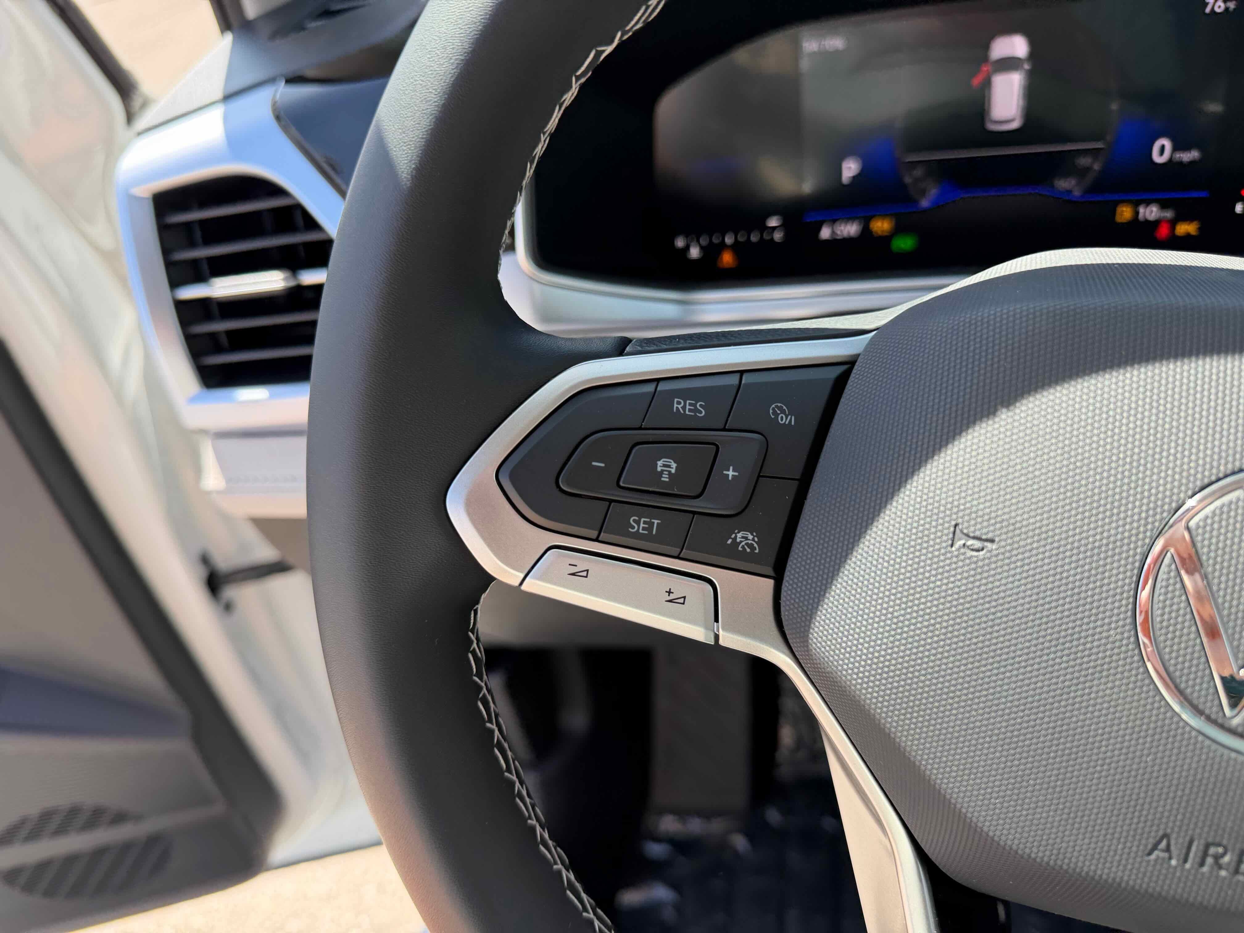 2026 Volkswagen Taos SE