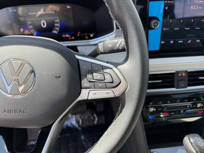 2026 Volkswagen Taos SE