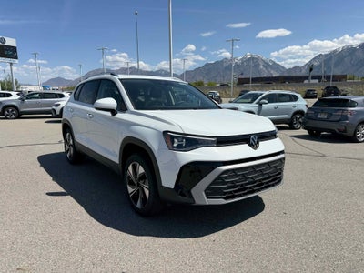 2026 Volkswagen Taos SE