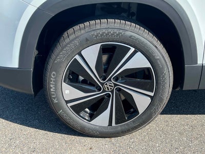 2025 Volkswagen Taos SE