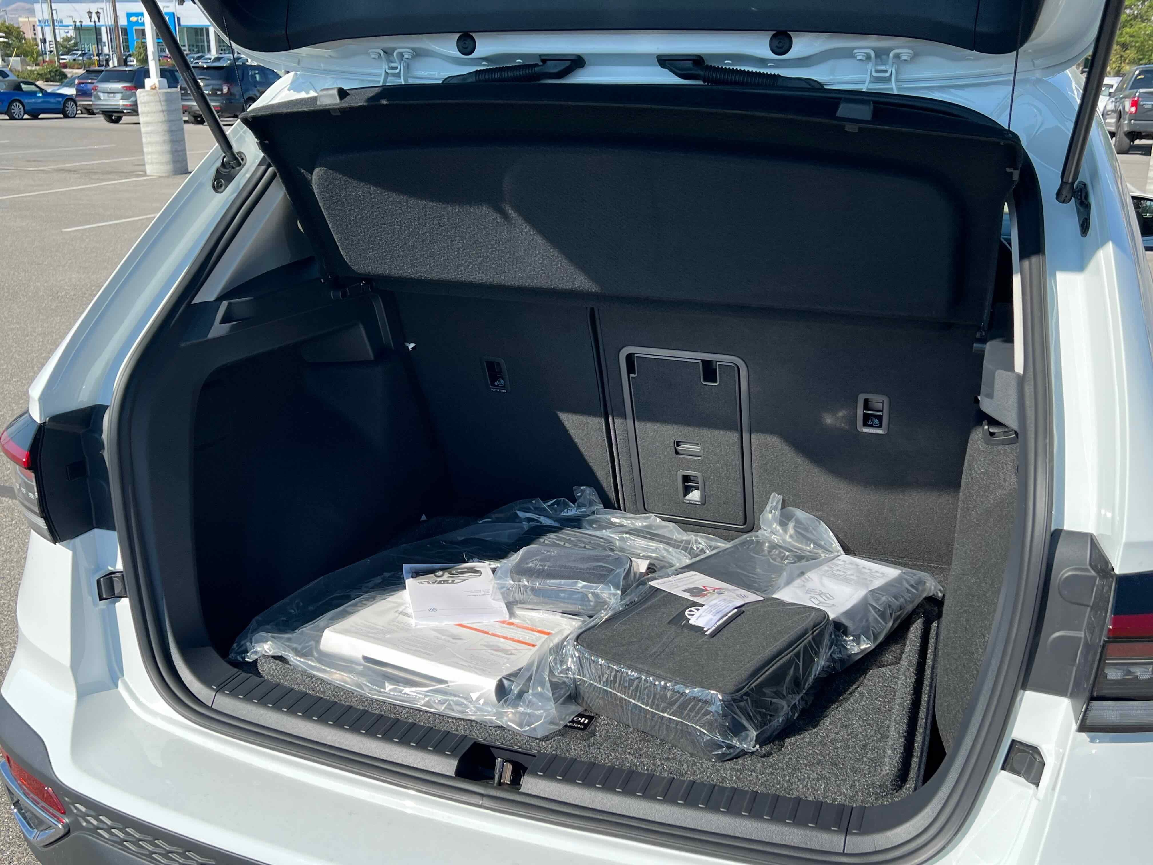 2025 Volkswagen Taos SE