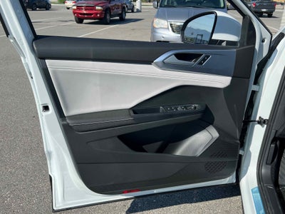 2025 Volkswagen Taos SE