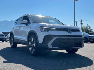 2025 Volkswagen Taos SE