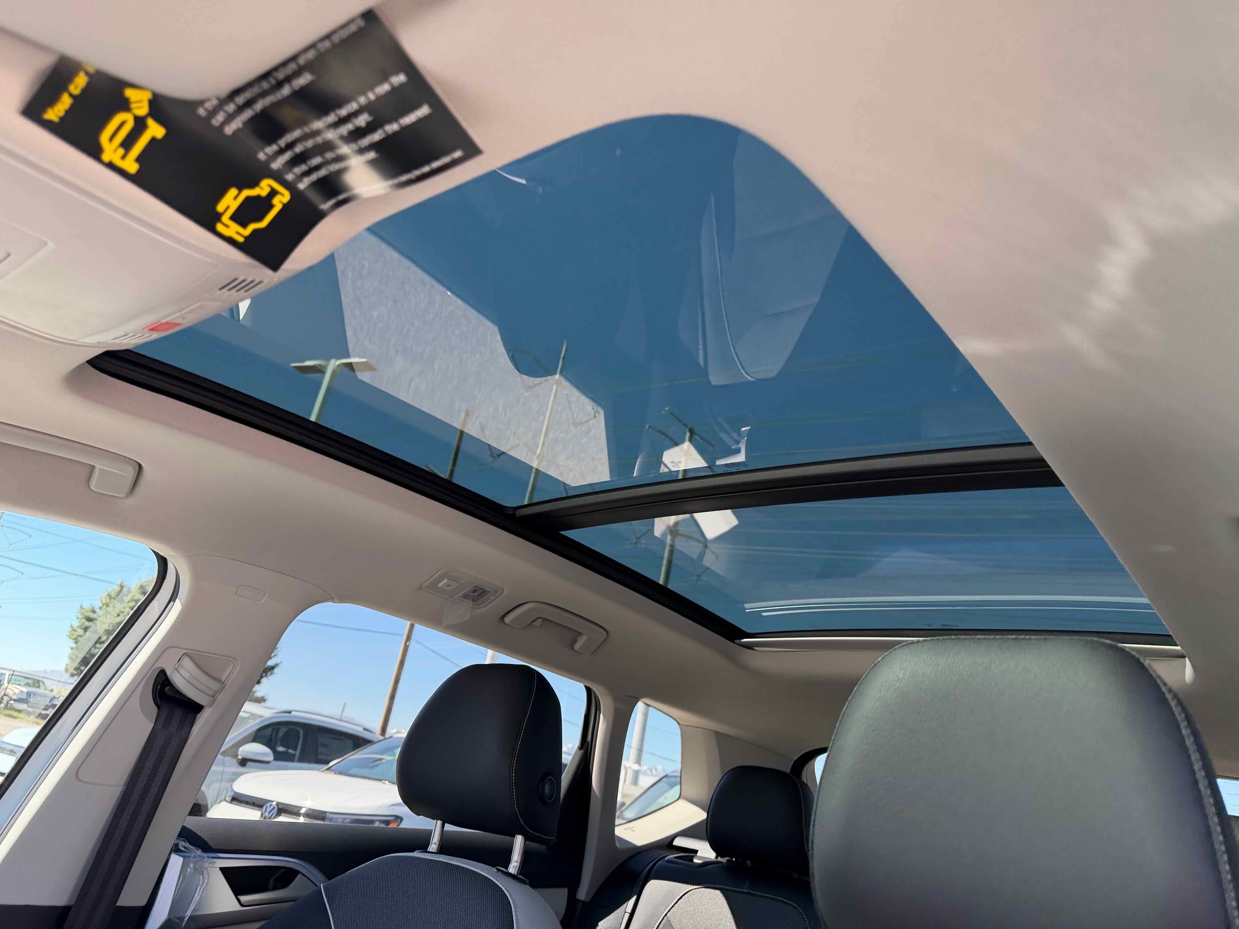 2026 Volkswagen Taos SE