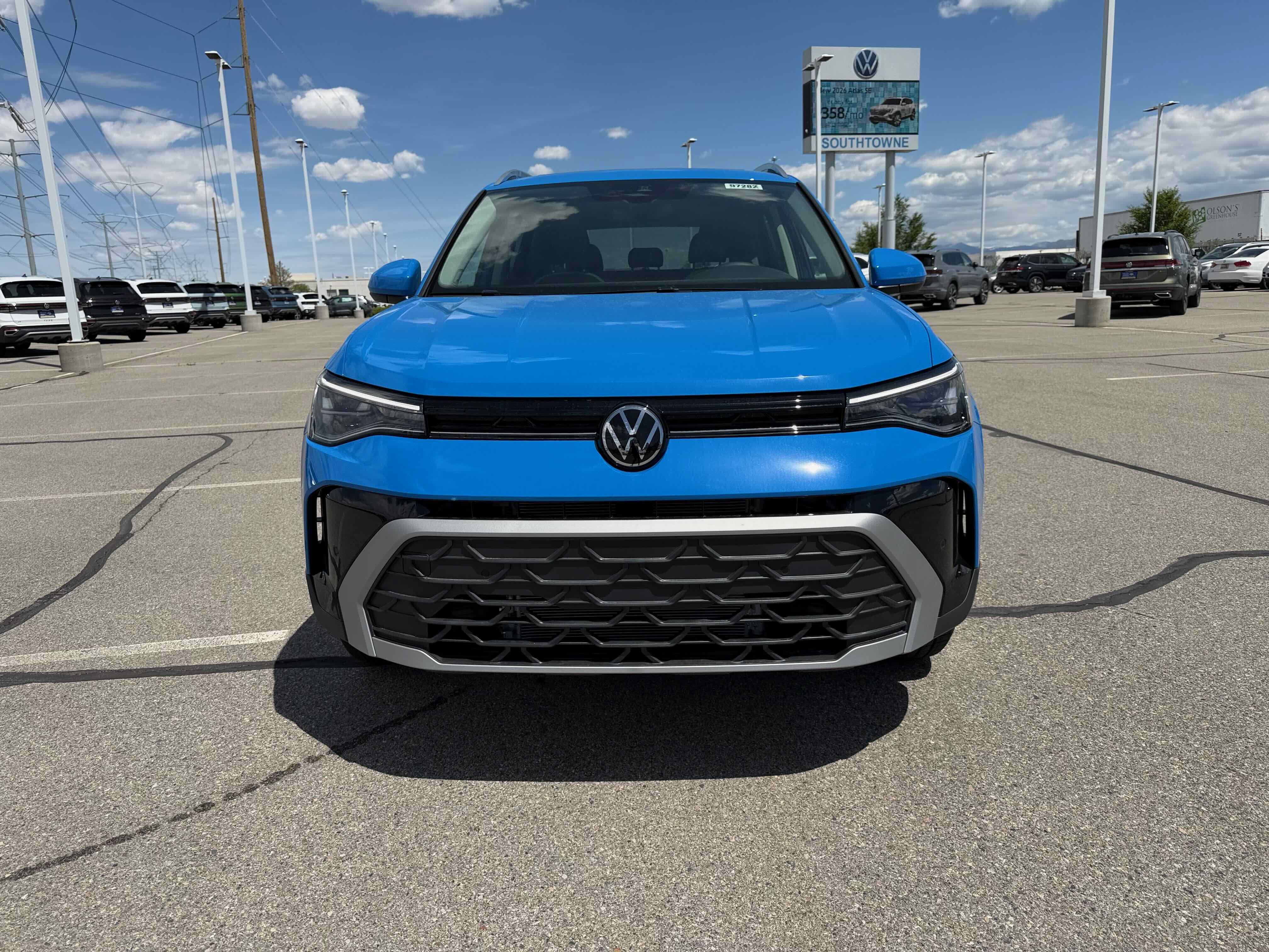 2026 Volkswagen Taos SE
