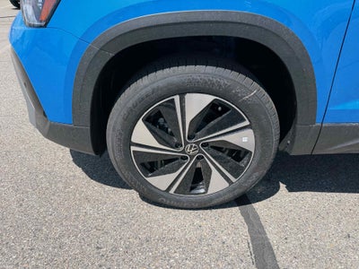 2026 Volkswagen Taos SE