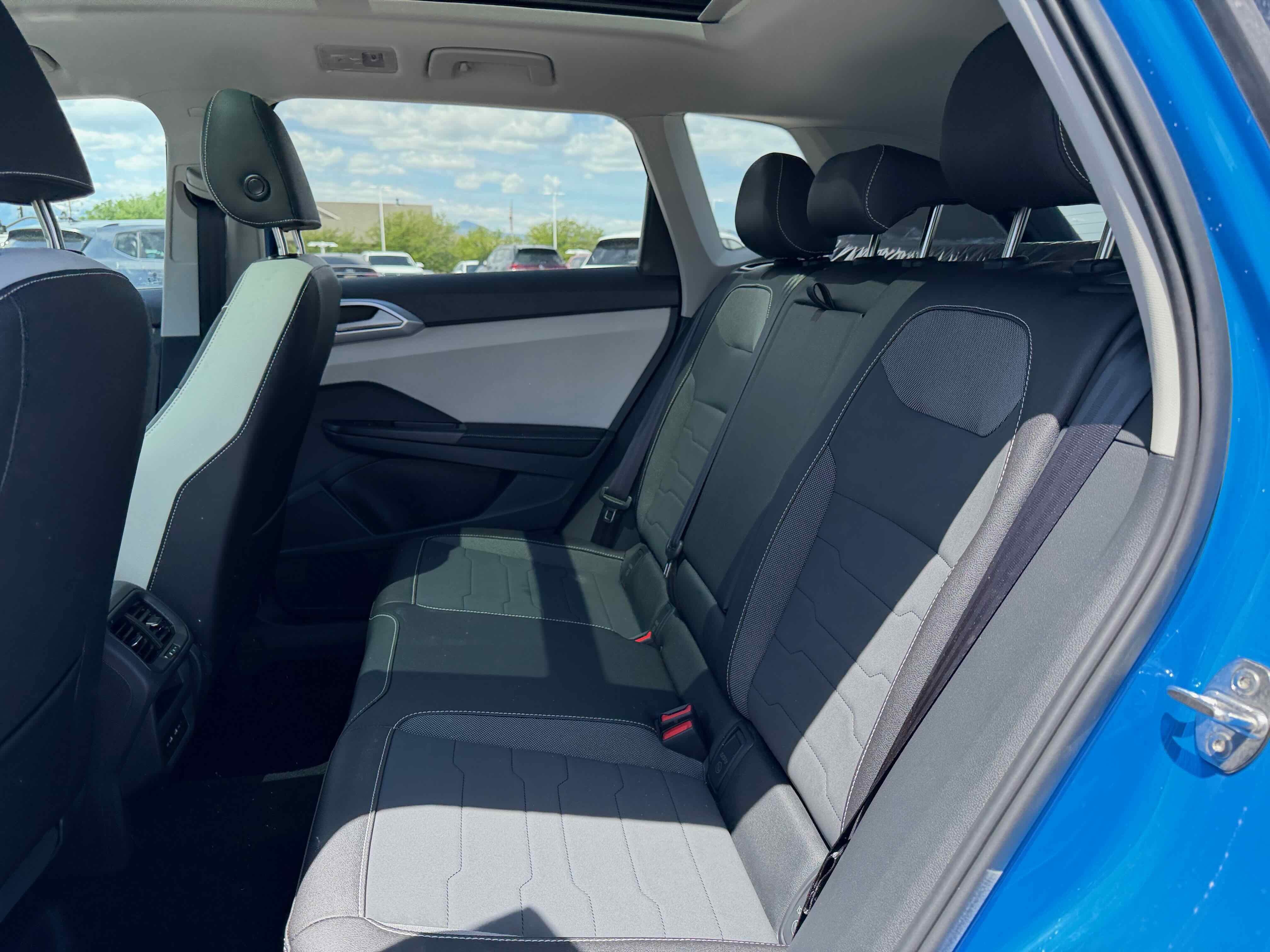 2026 Volkswagen Taos SE