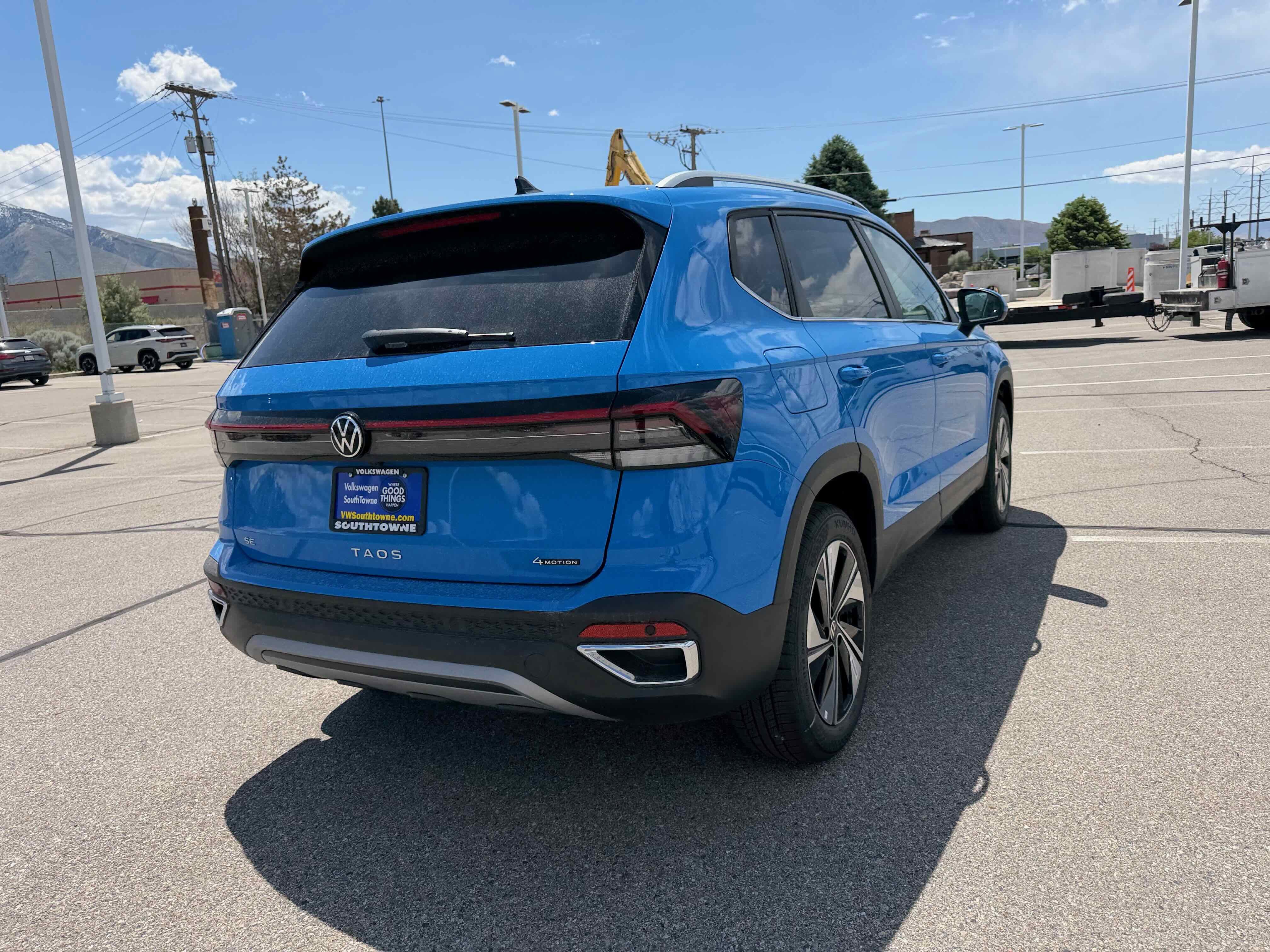 2026 Volkswagen Taos SE