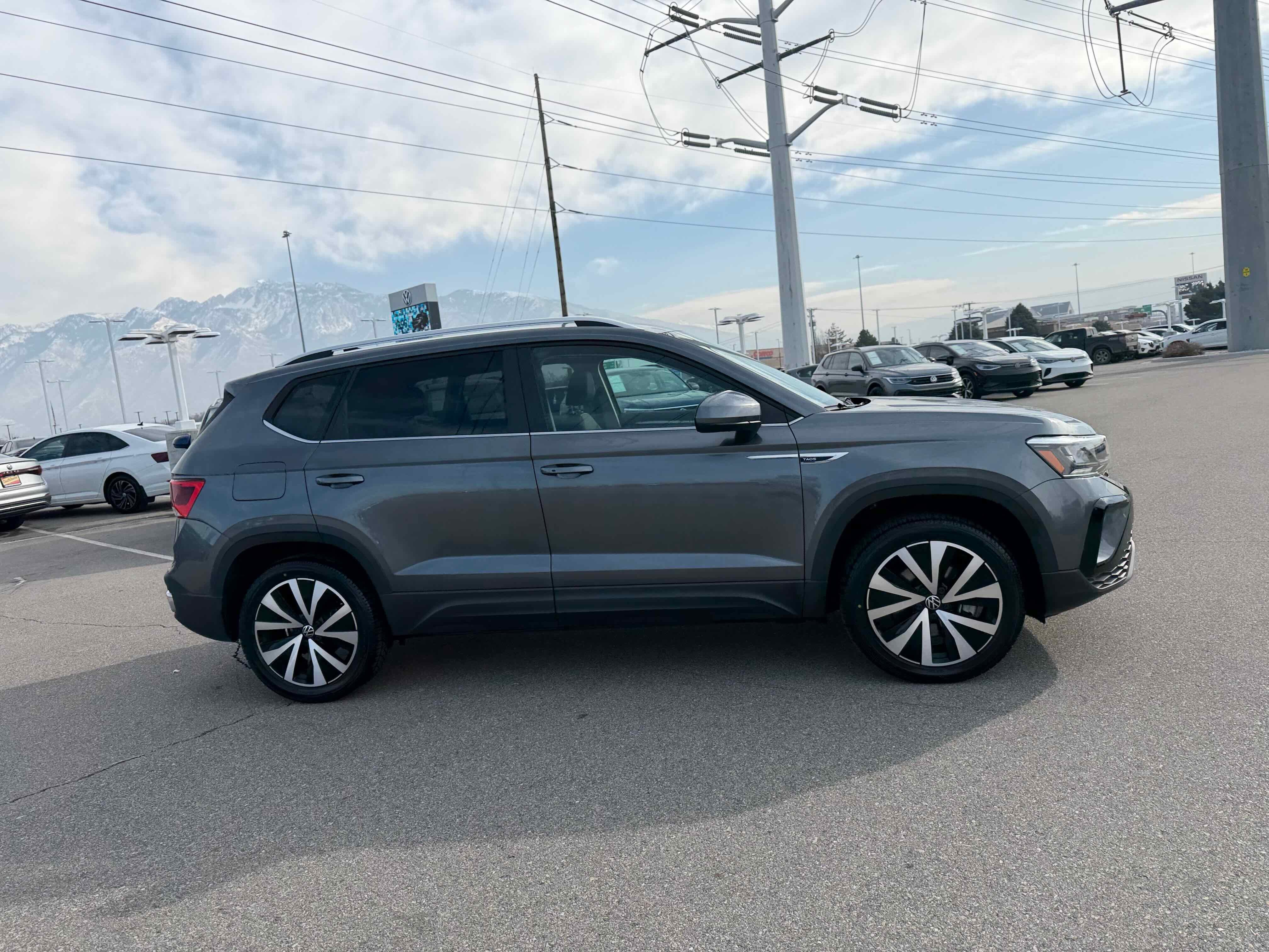 2022 Volkswagen Taos SE