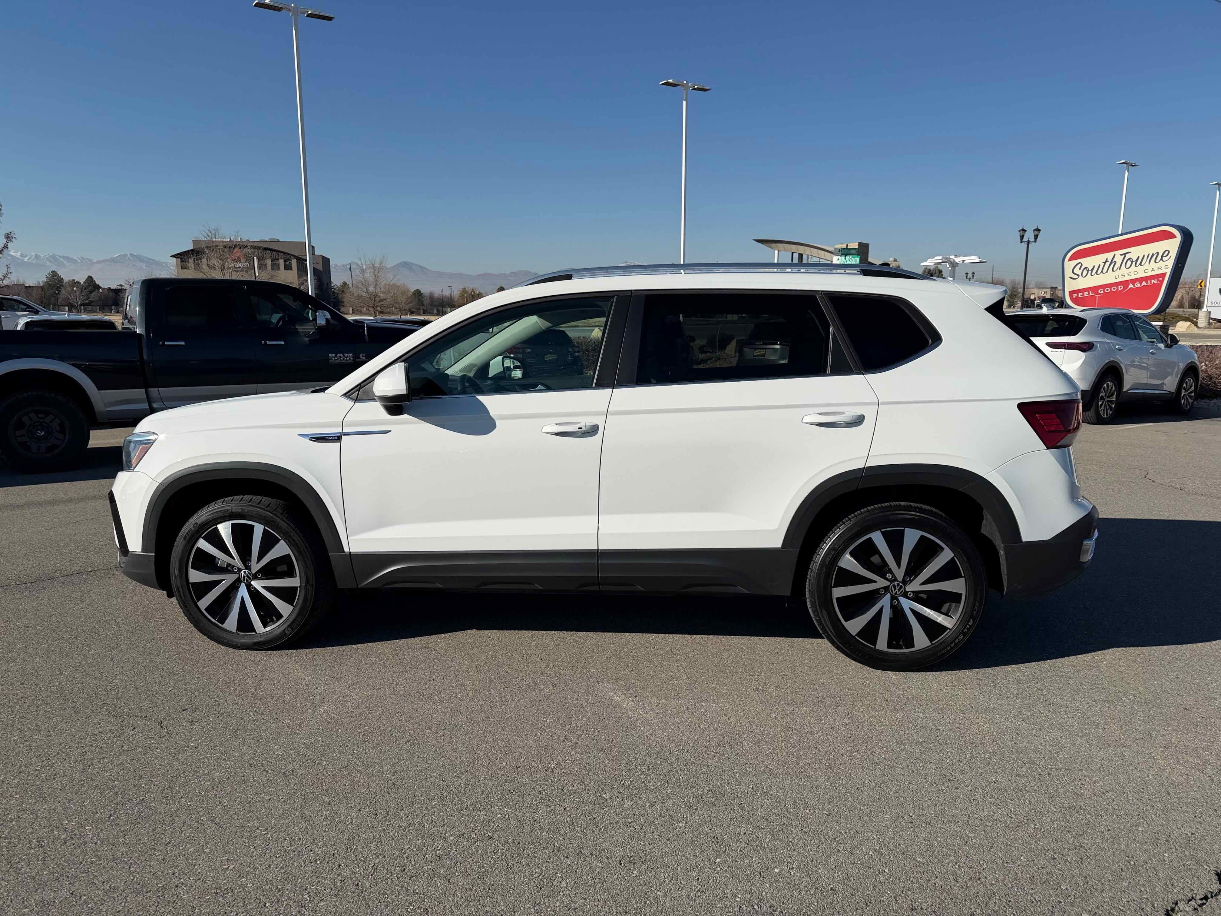 2022 Volkswagen Taos SE