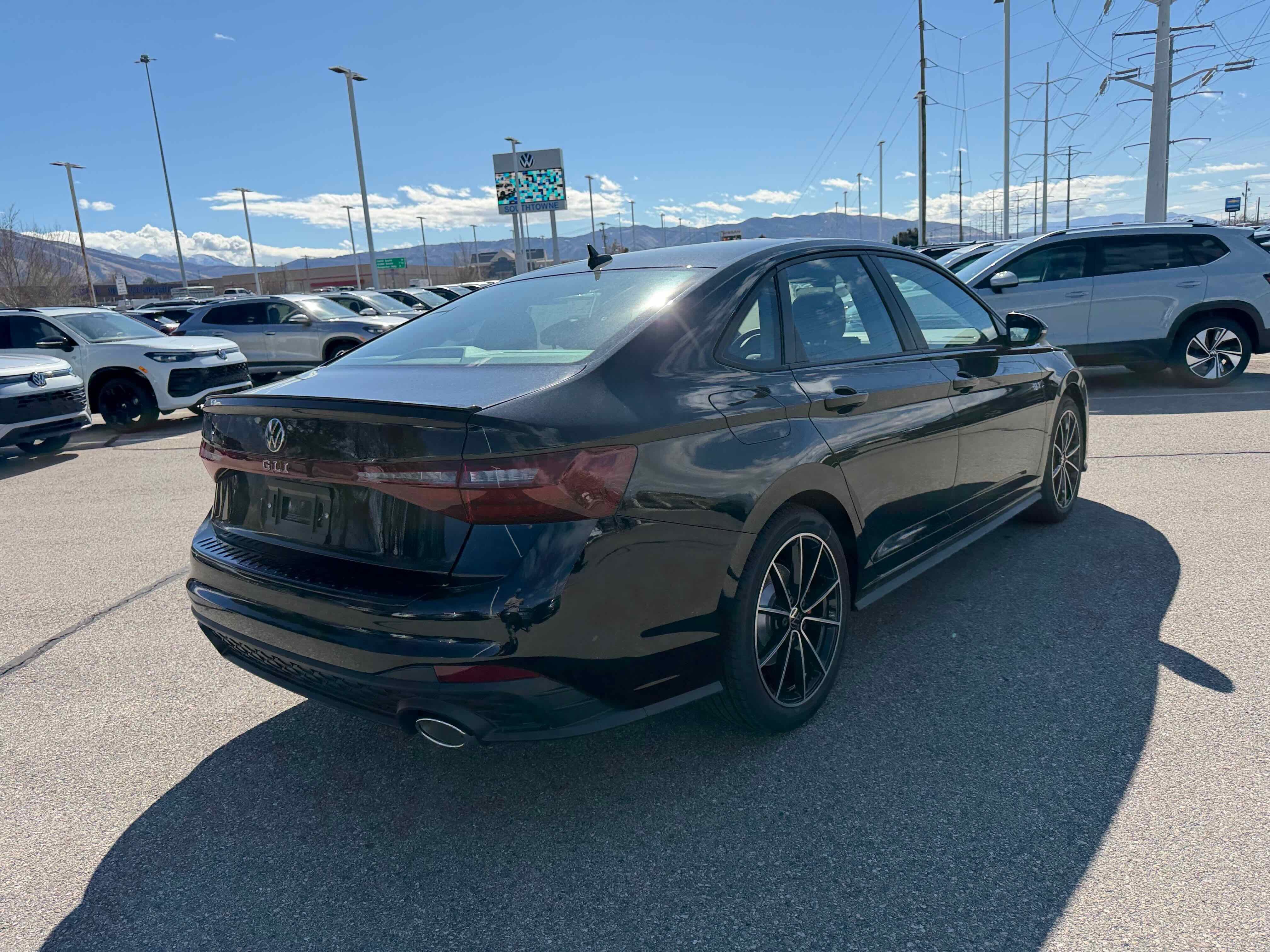 2026 Volkswagen Jetta GLI Autobahn