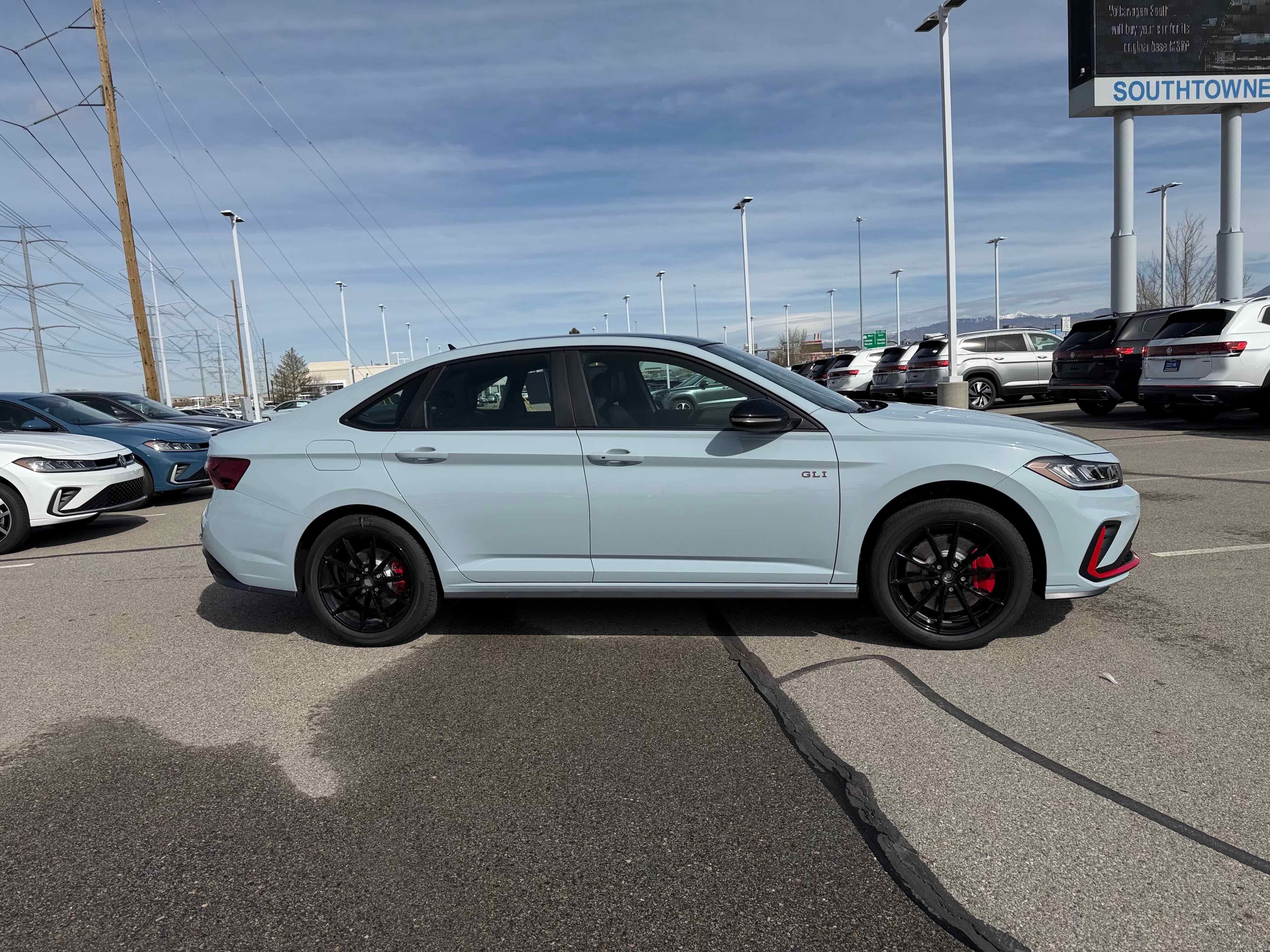 2026 Volkswagen Jetta GLI Autobahn