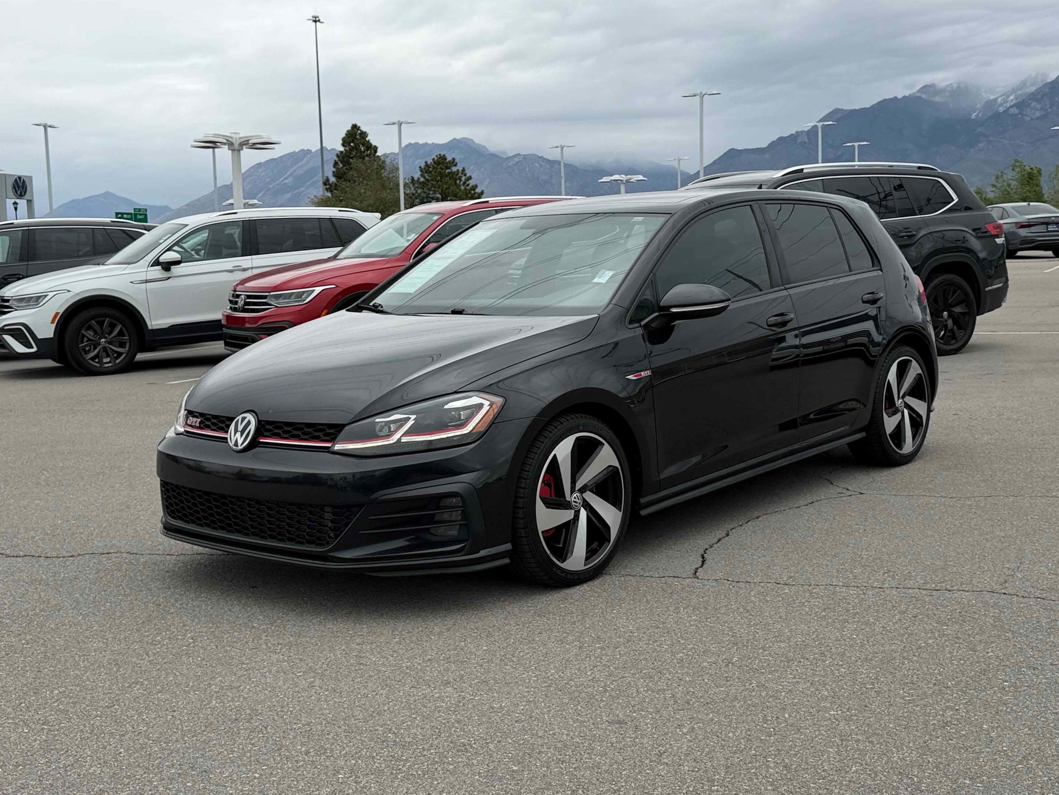 2020 Volkswagen Golf GTI SE