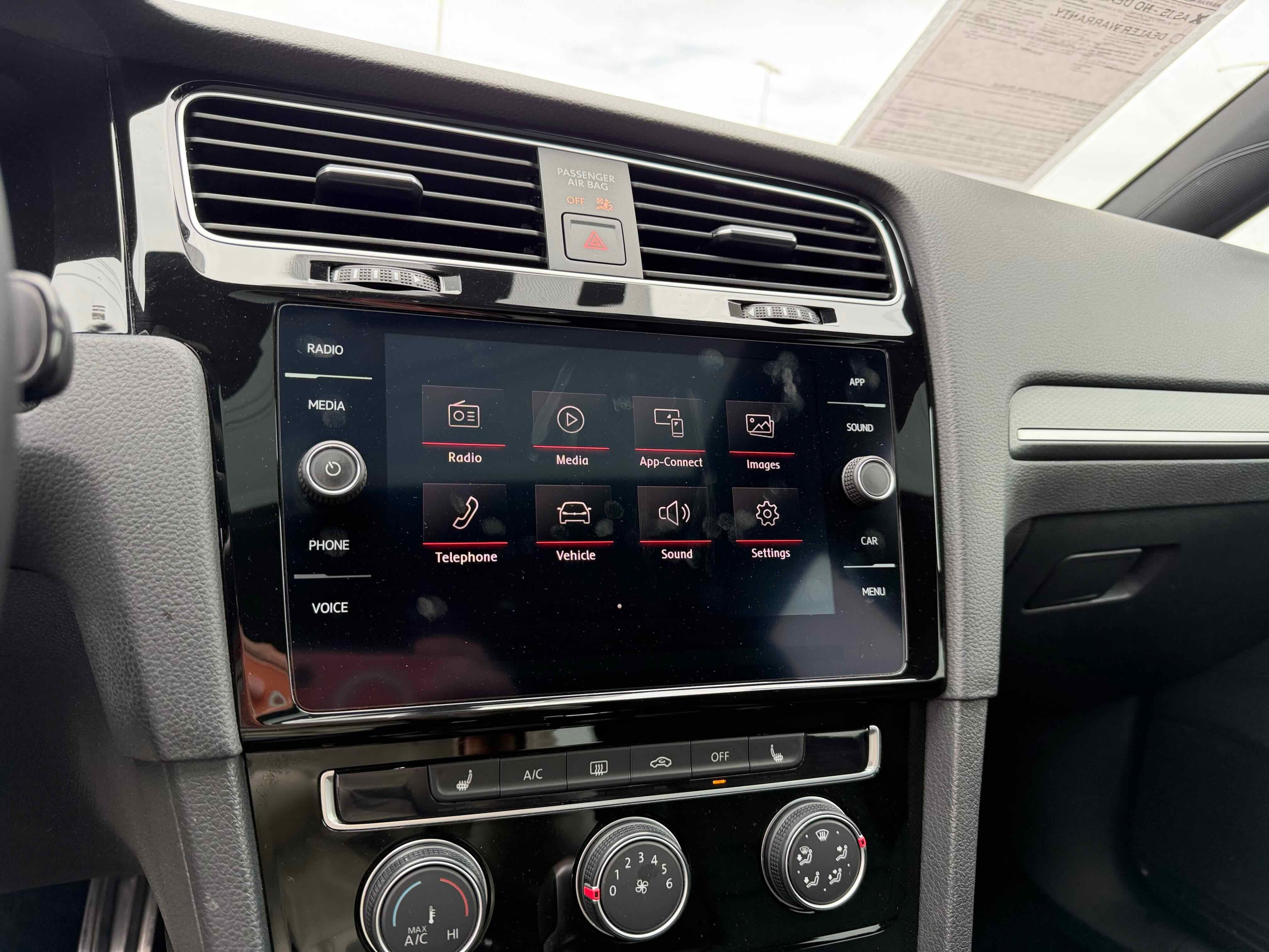 2020 Volkswagen Golf GTI SE