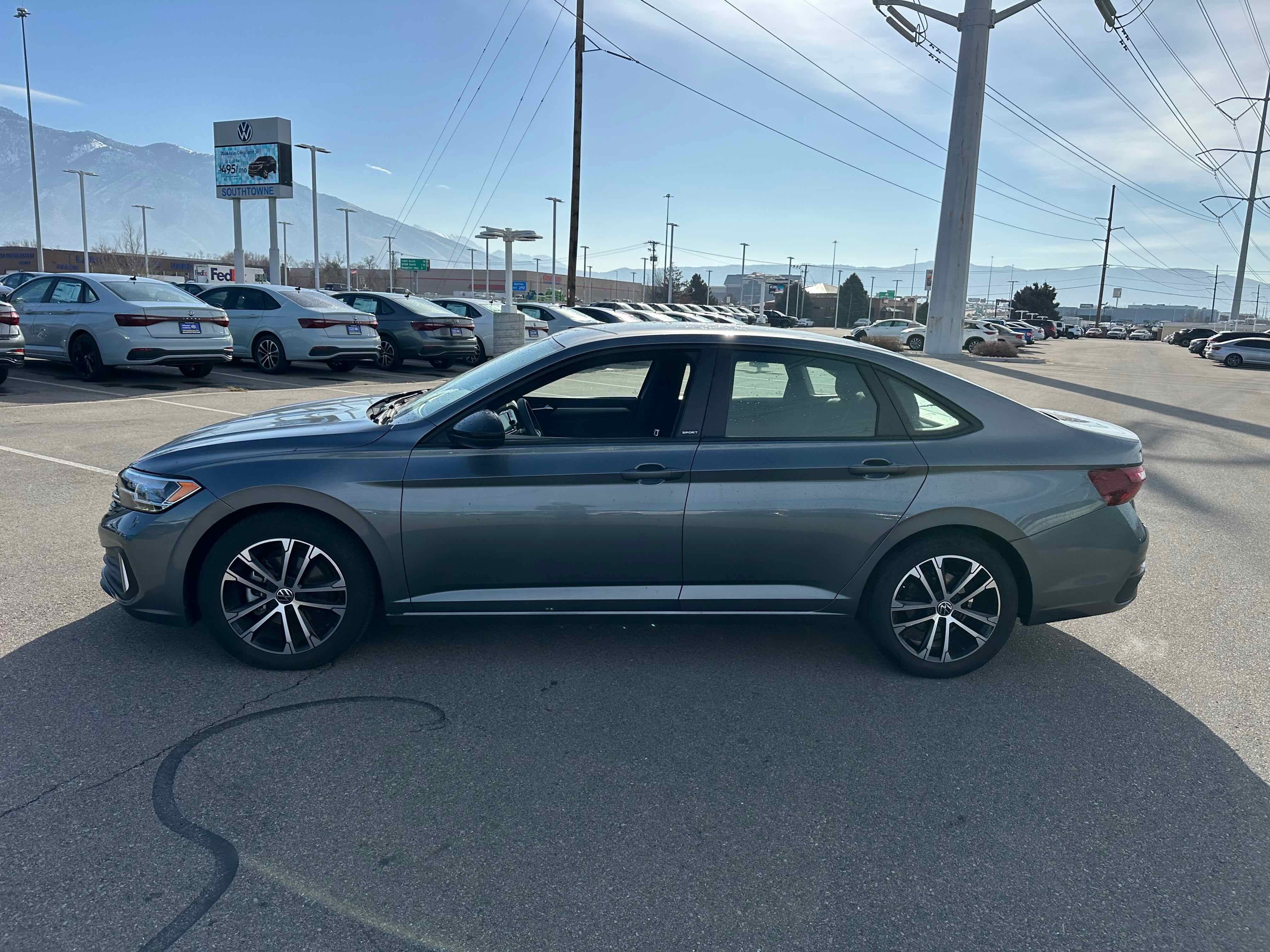 2023 Volkswagen Jetta Sport