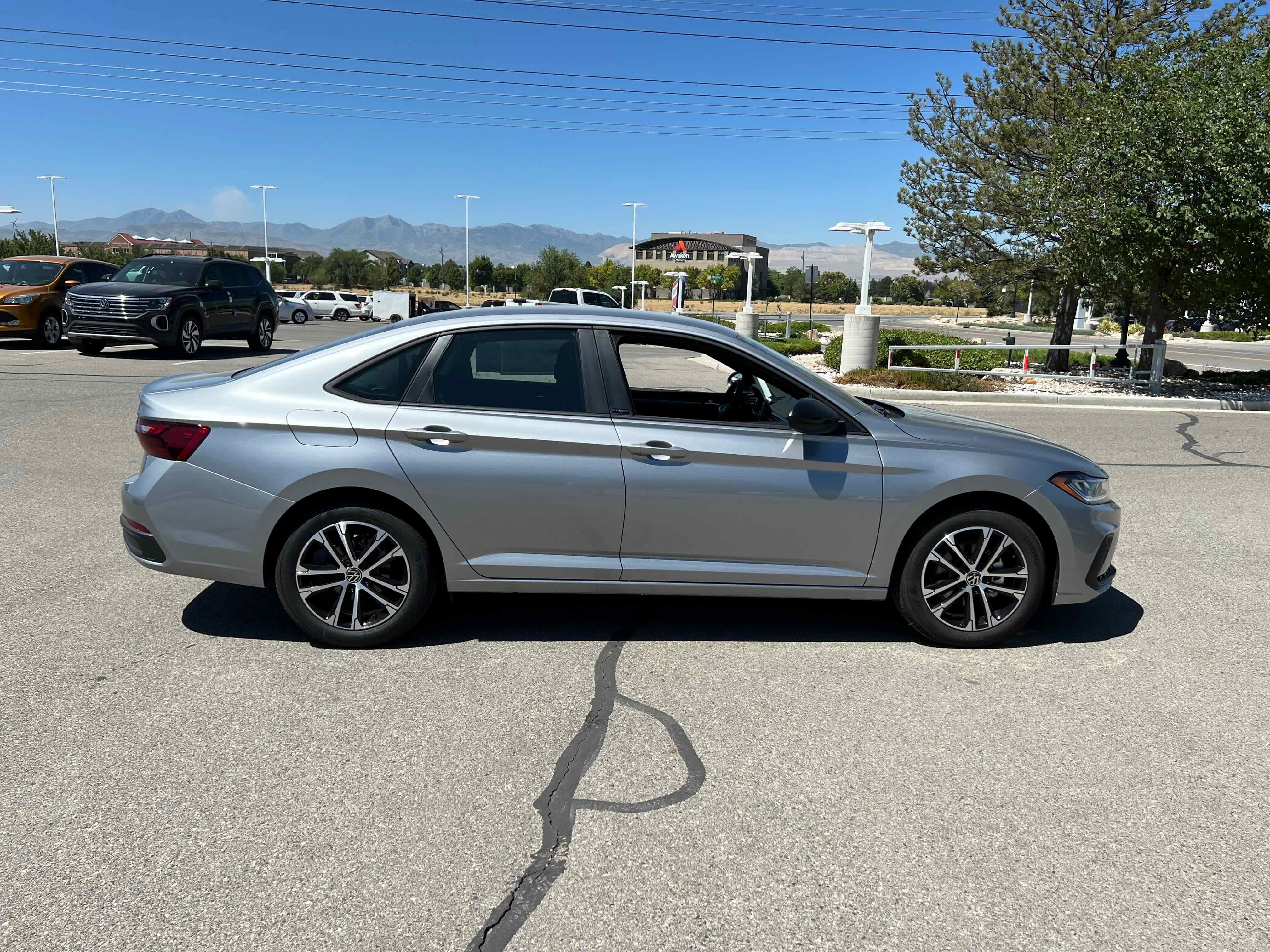 2025 Volkswagen Jetta Sport