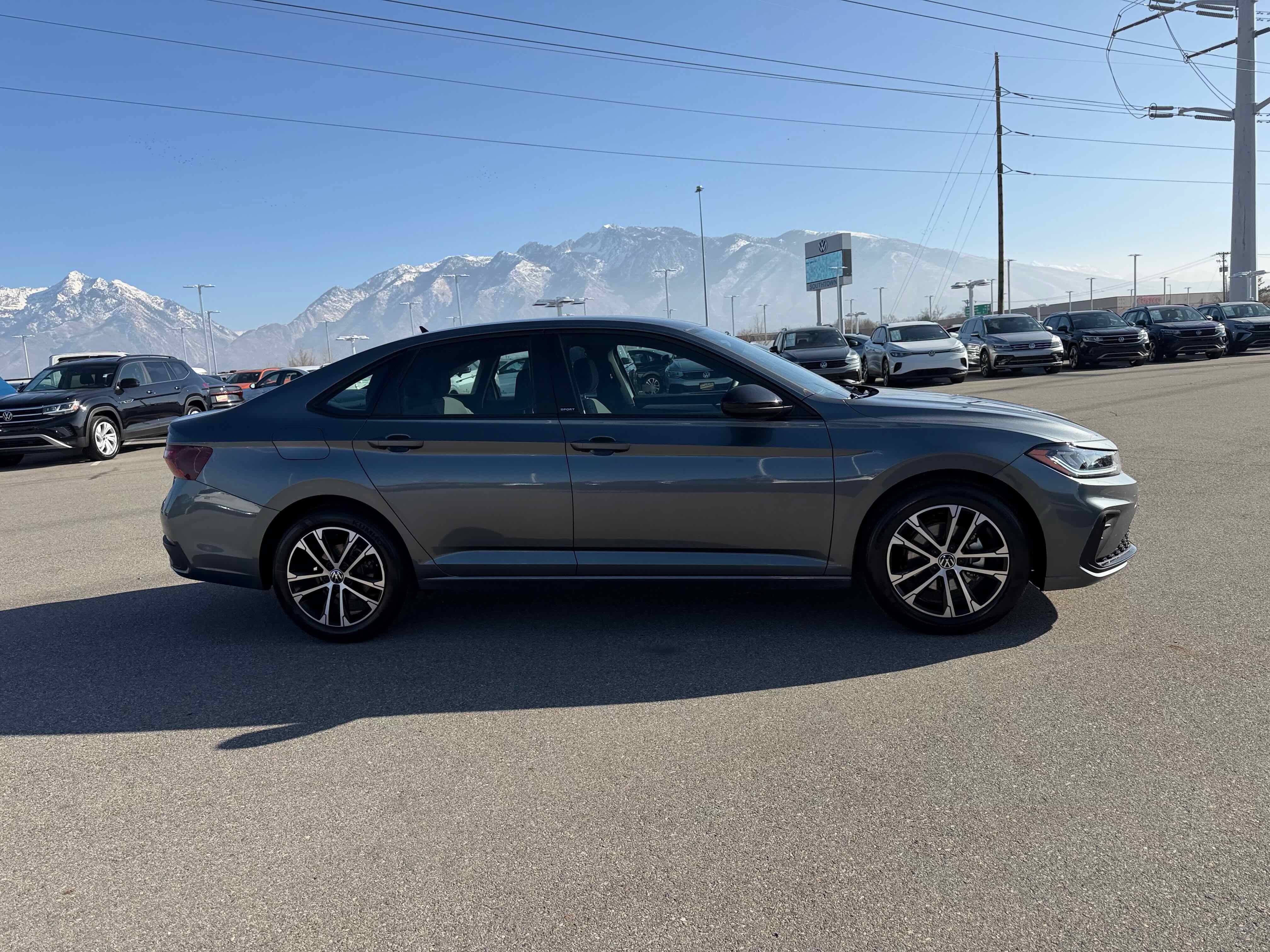 2025 Volkswagen Jetta Sport