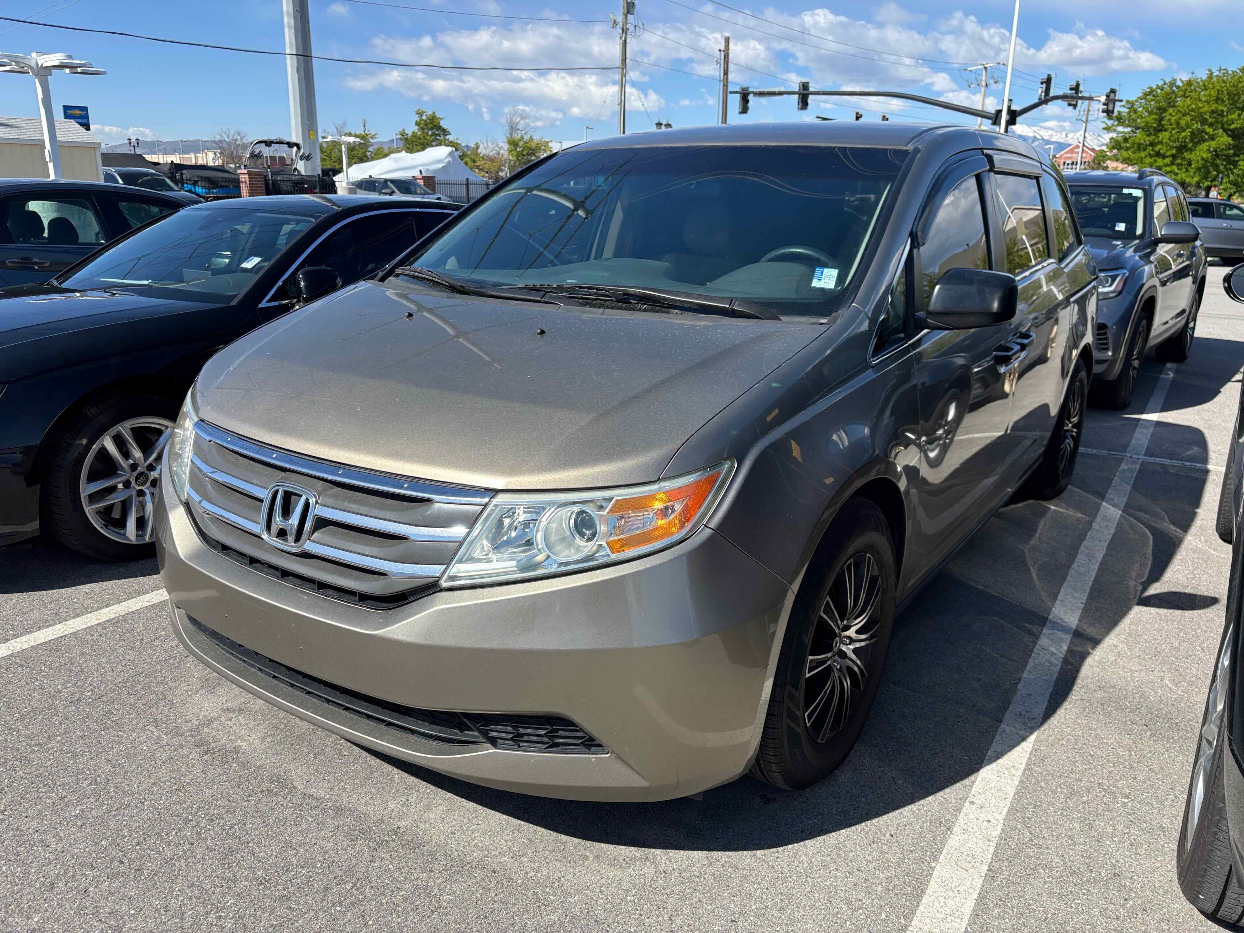 Used 2011 Honda Odyssey LX with VIN 5FNRL5H28BB060663 for sale in South Jordan, UT