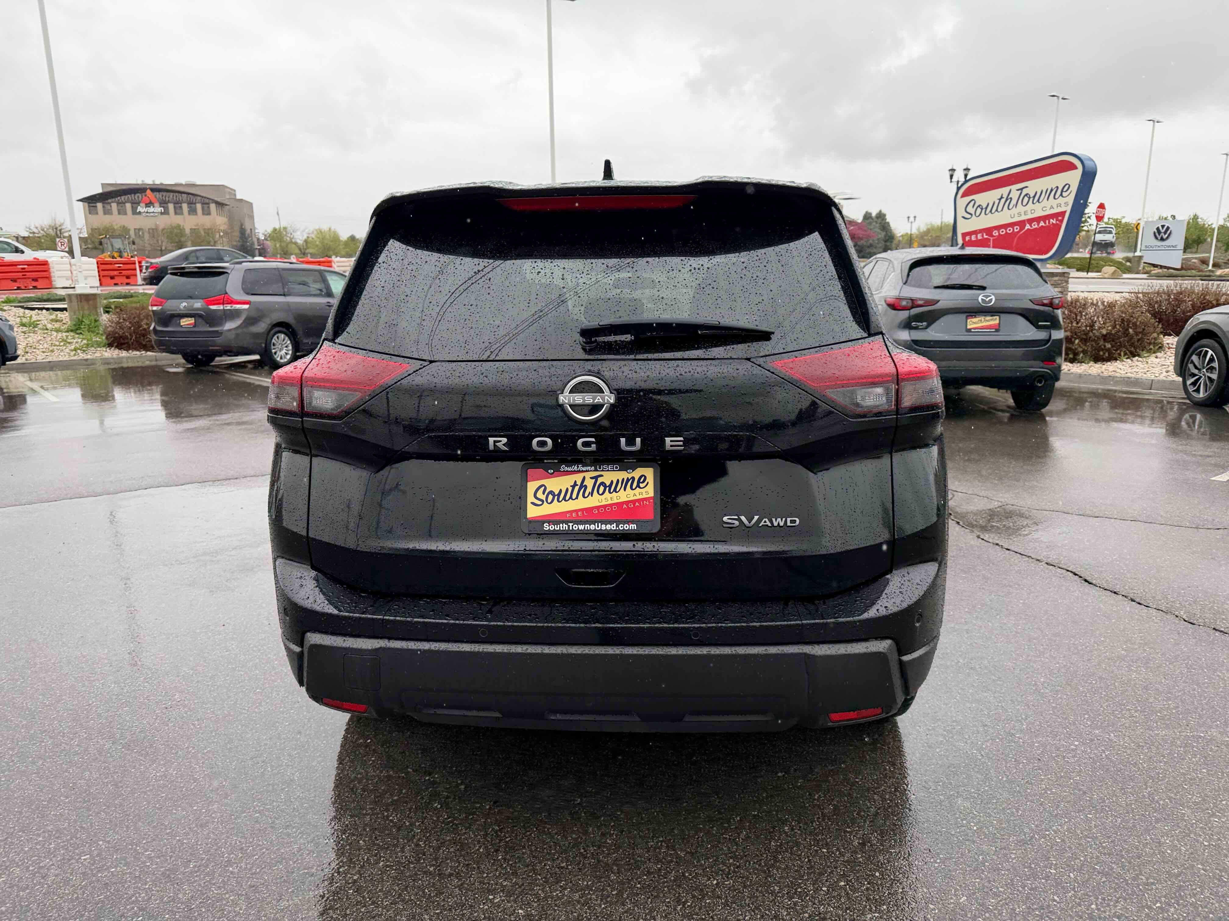 2024 Nissan Rogue SV