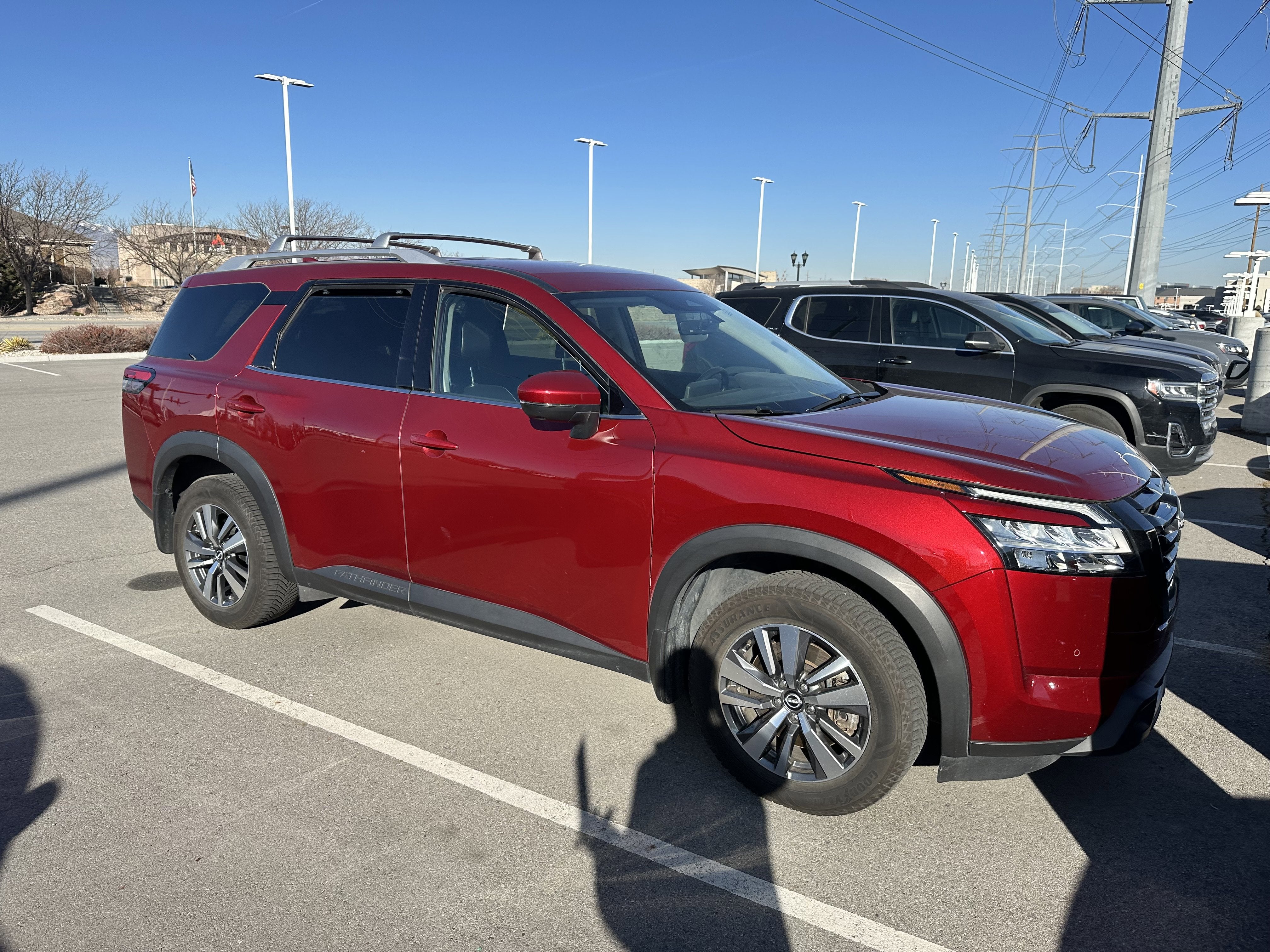 2024 Nissan Pathfinder SL