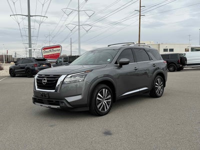 2022 Nissan Pathfinder Platinum