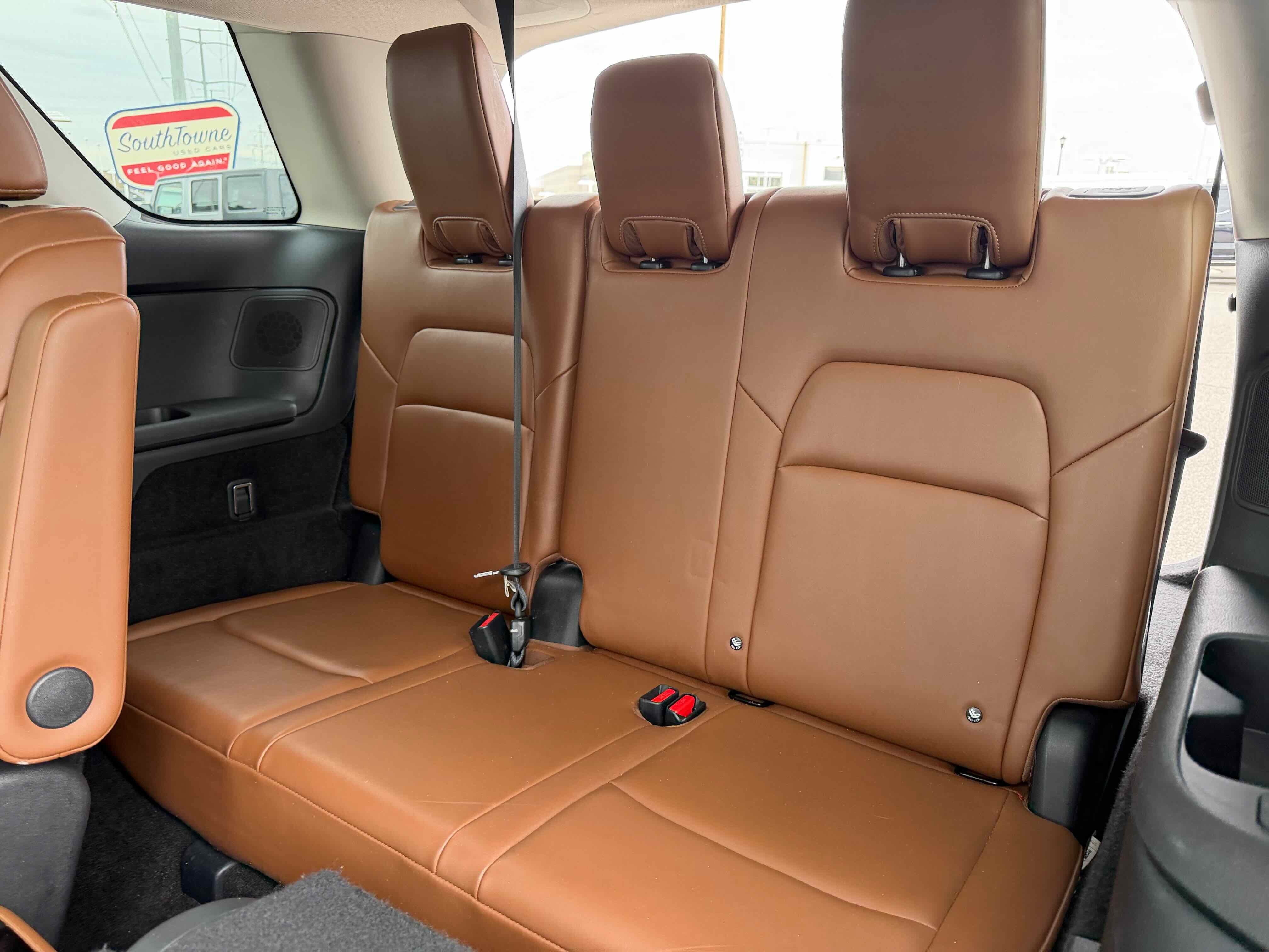 2022 Nissan Pathfinder Platinum