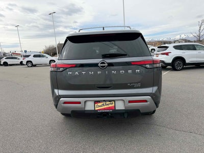 2022 Nissan Pathfinder Platinum