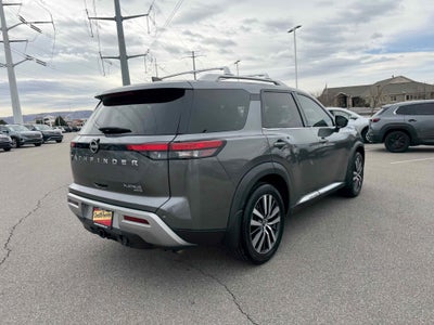 2022 Nissan Pathfinder Platinum