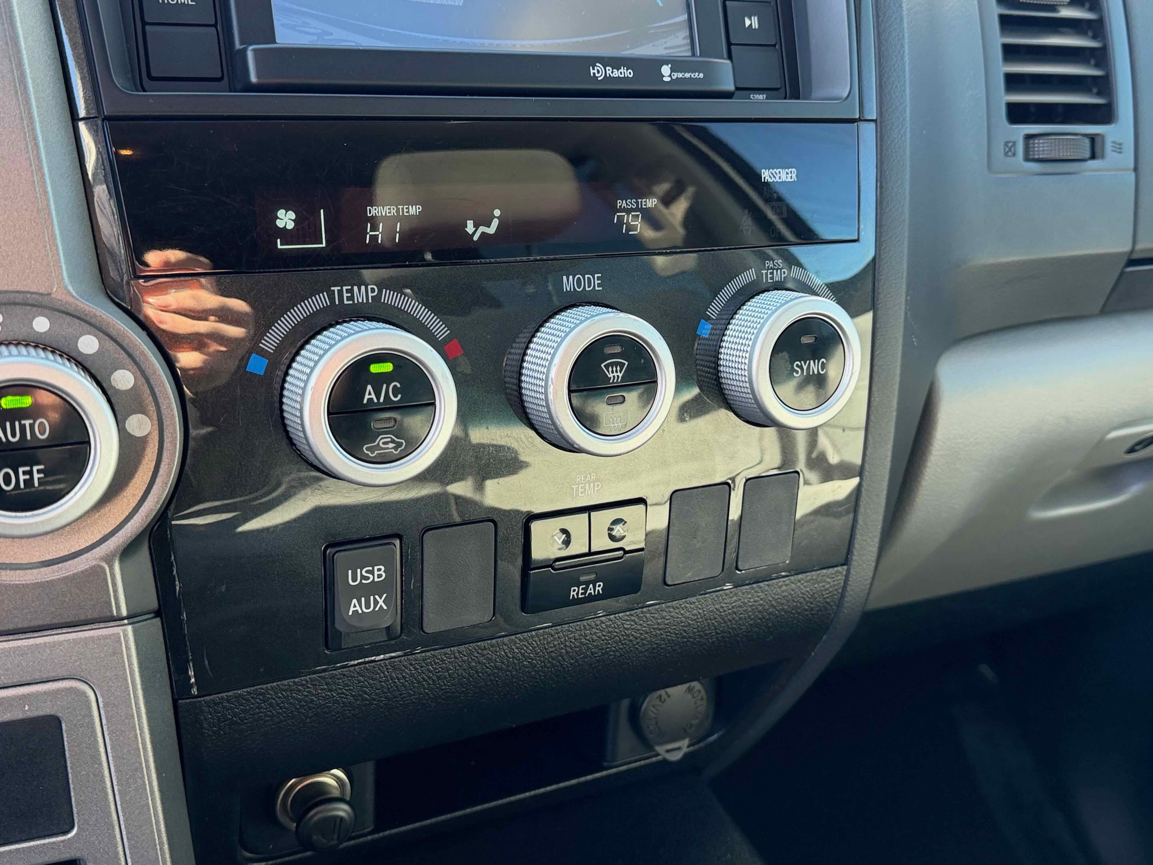 2014 Toyota Sequoia SR5