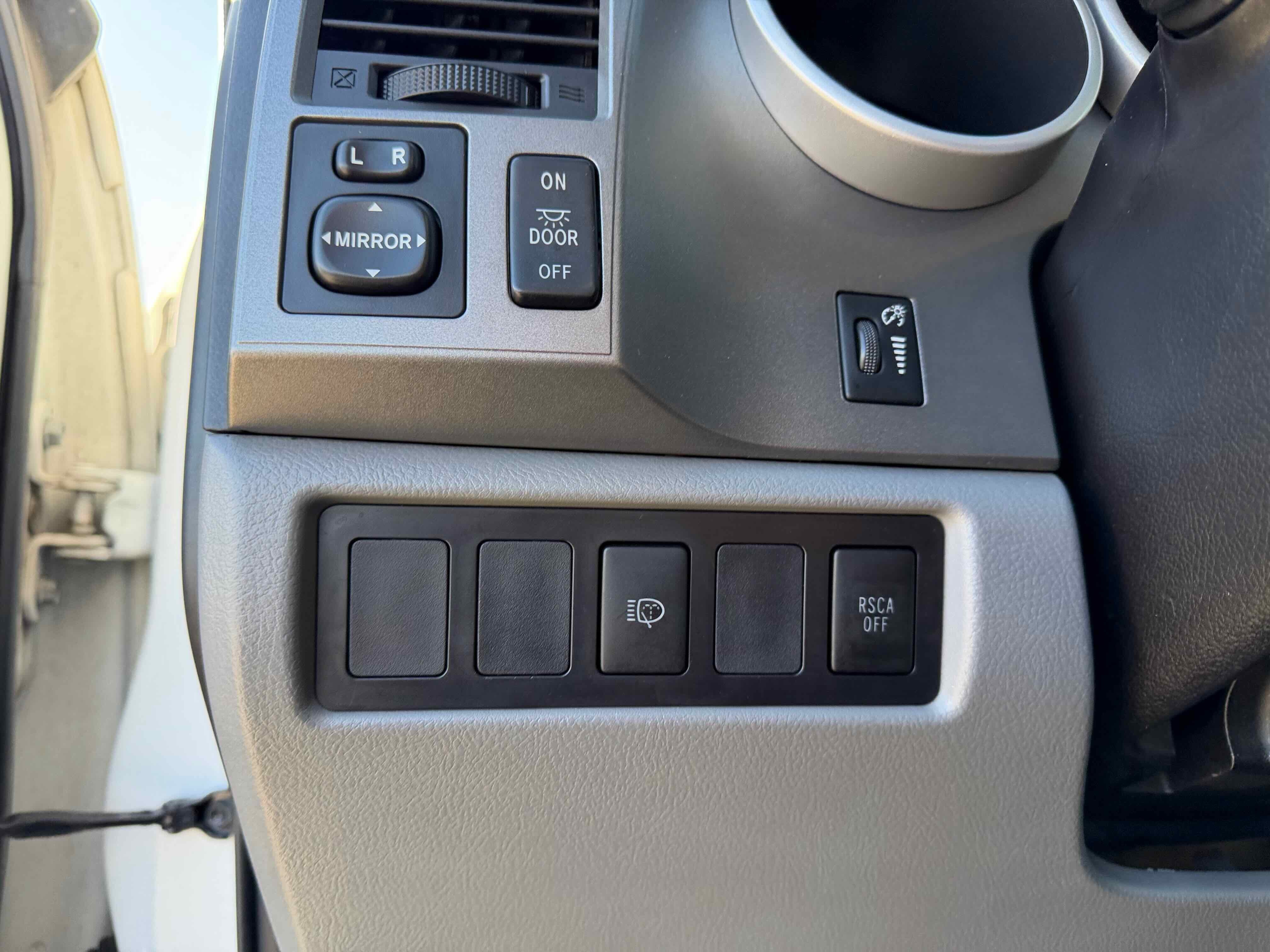 2014 Toyota Sequoia SR5