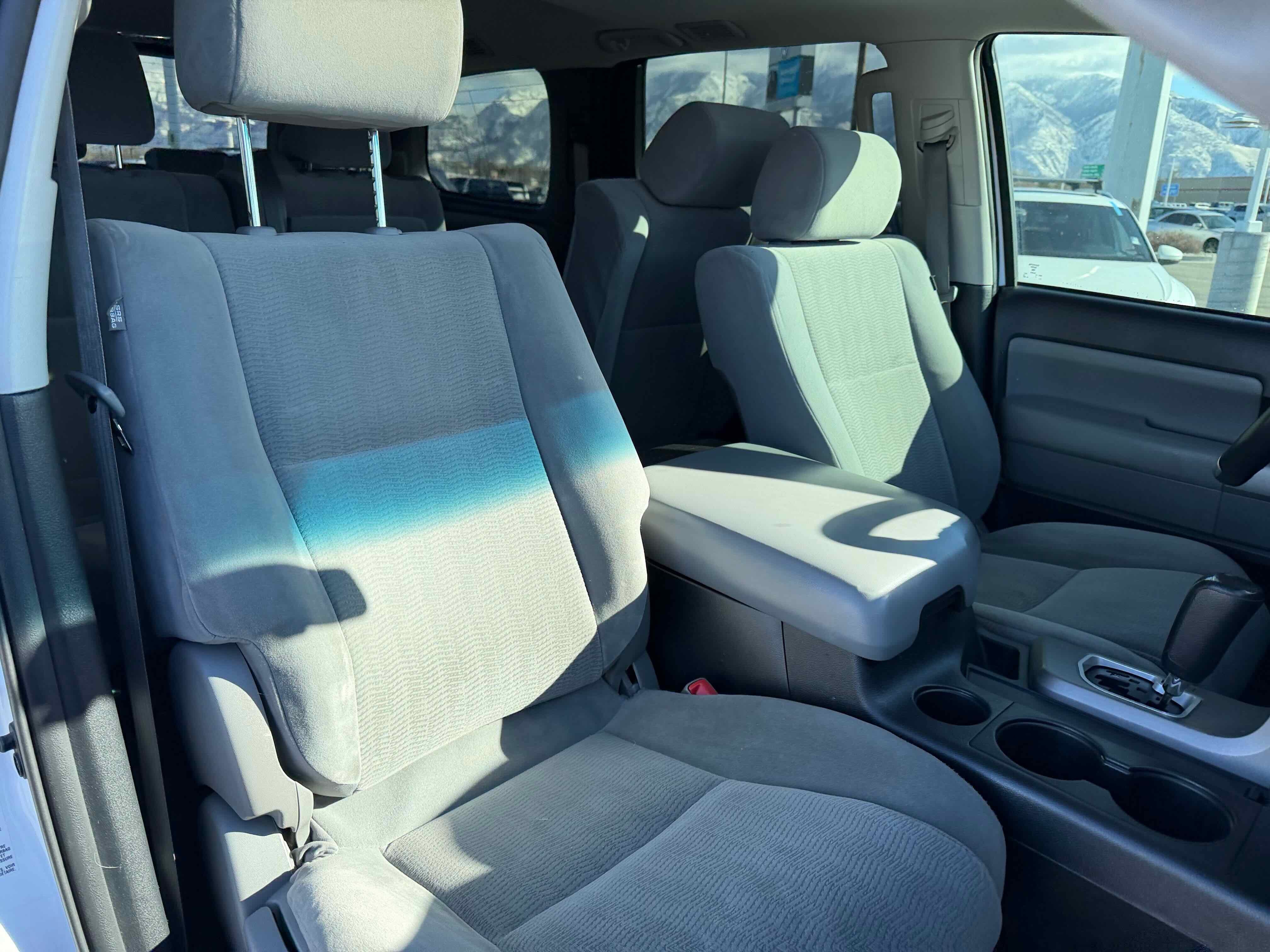 2014 Toyota Sequoia SR5