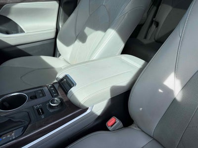 2020 Toyota Highlander Platinum