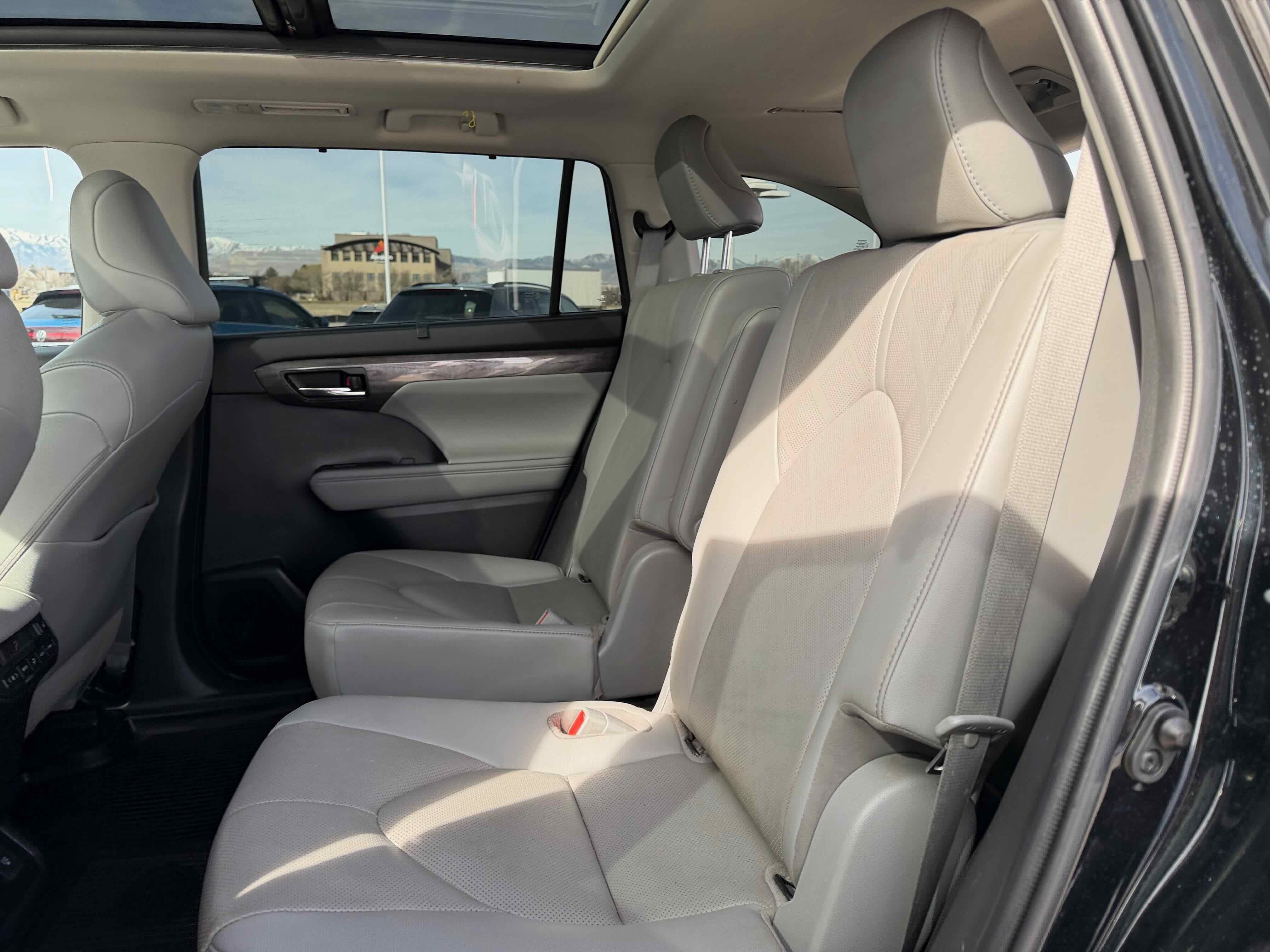 2020 Toyota Highlander Platinum