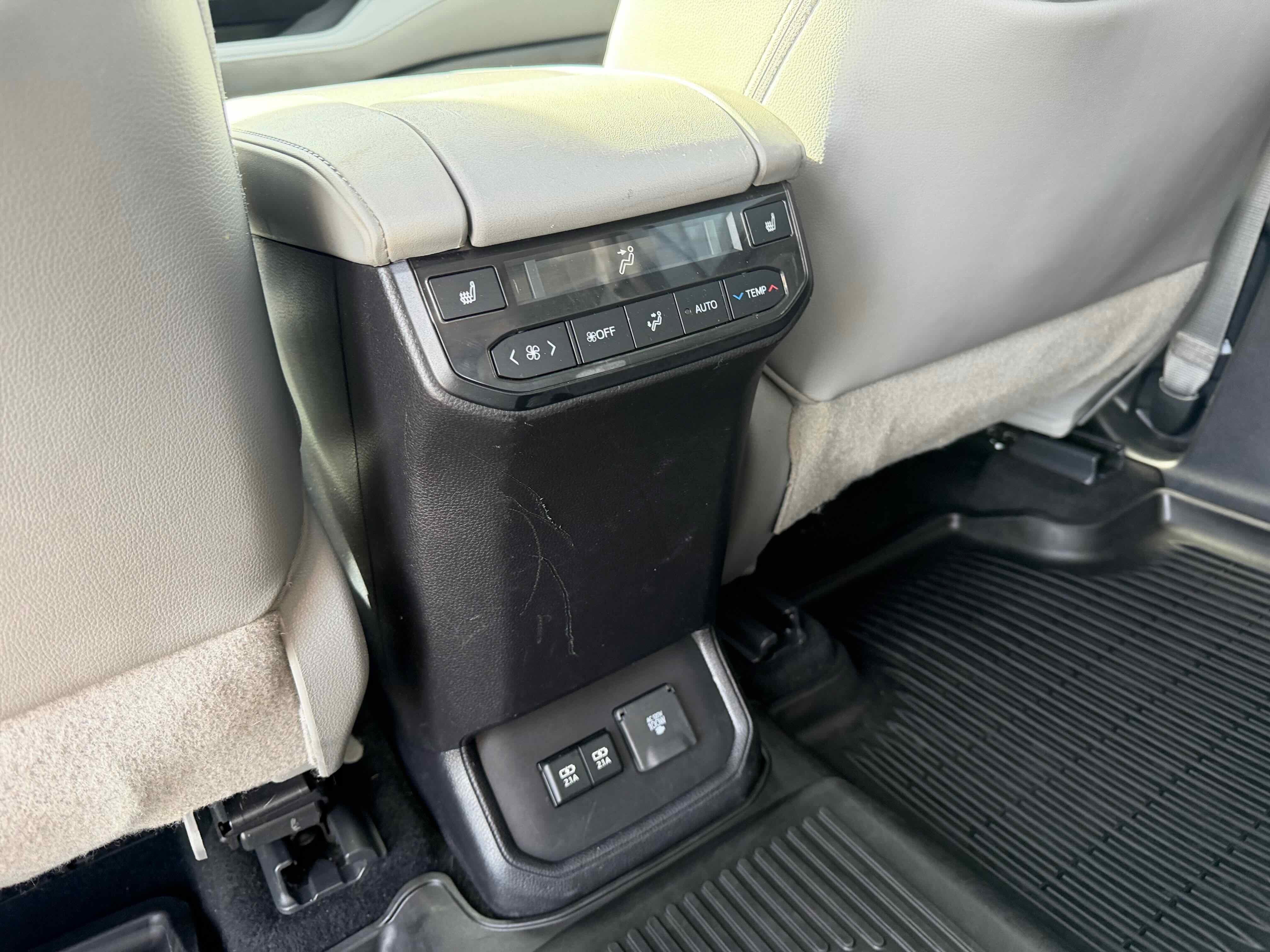 2020 Toyota Highlander Platinum