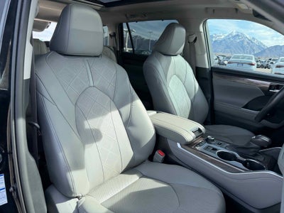 2020 Toyota Highlander Platinum