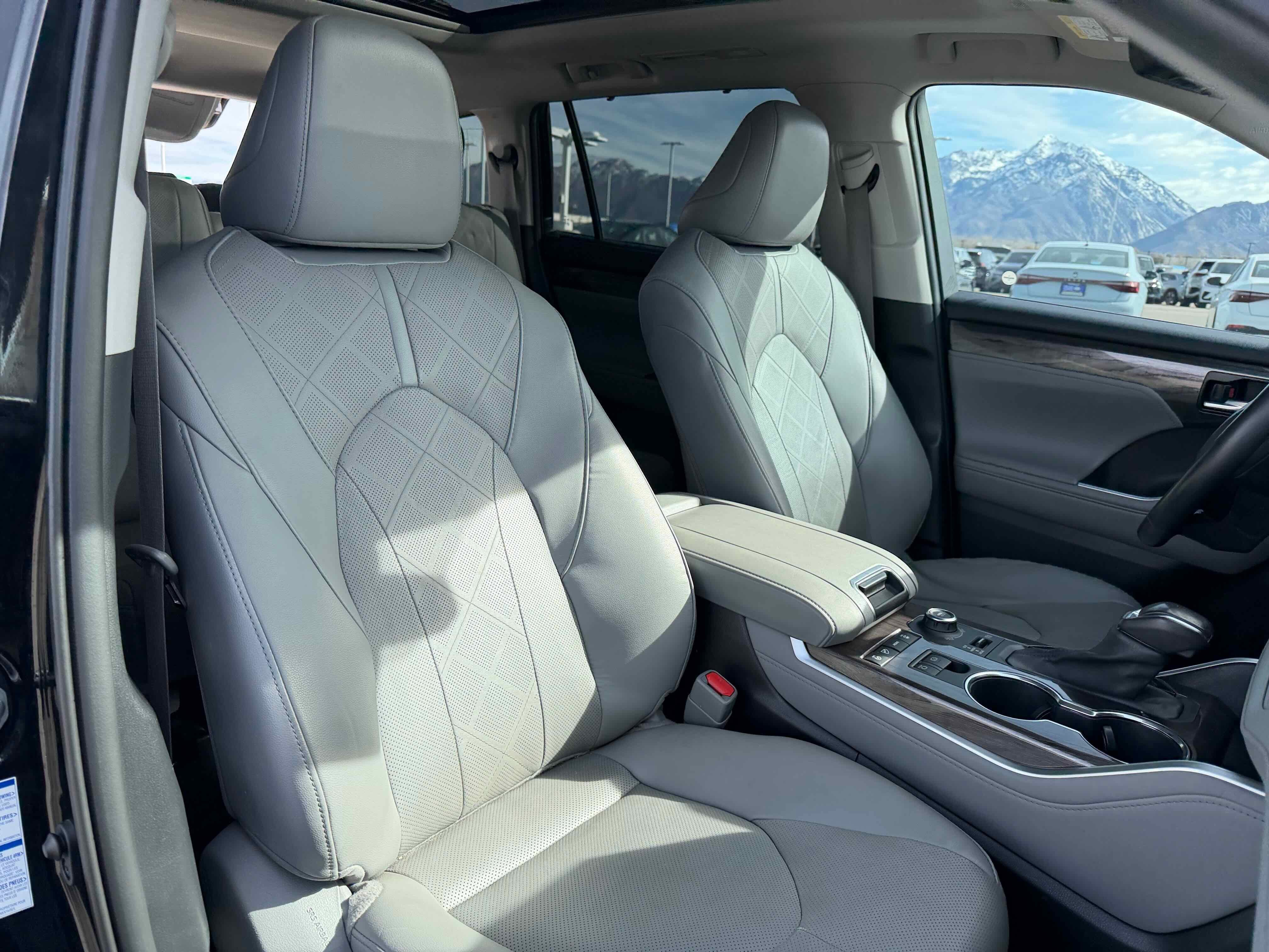 2020 Toyota Highlander Platinum